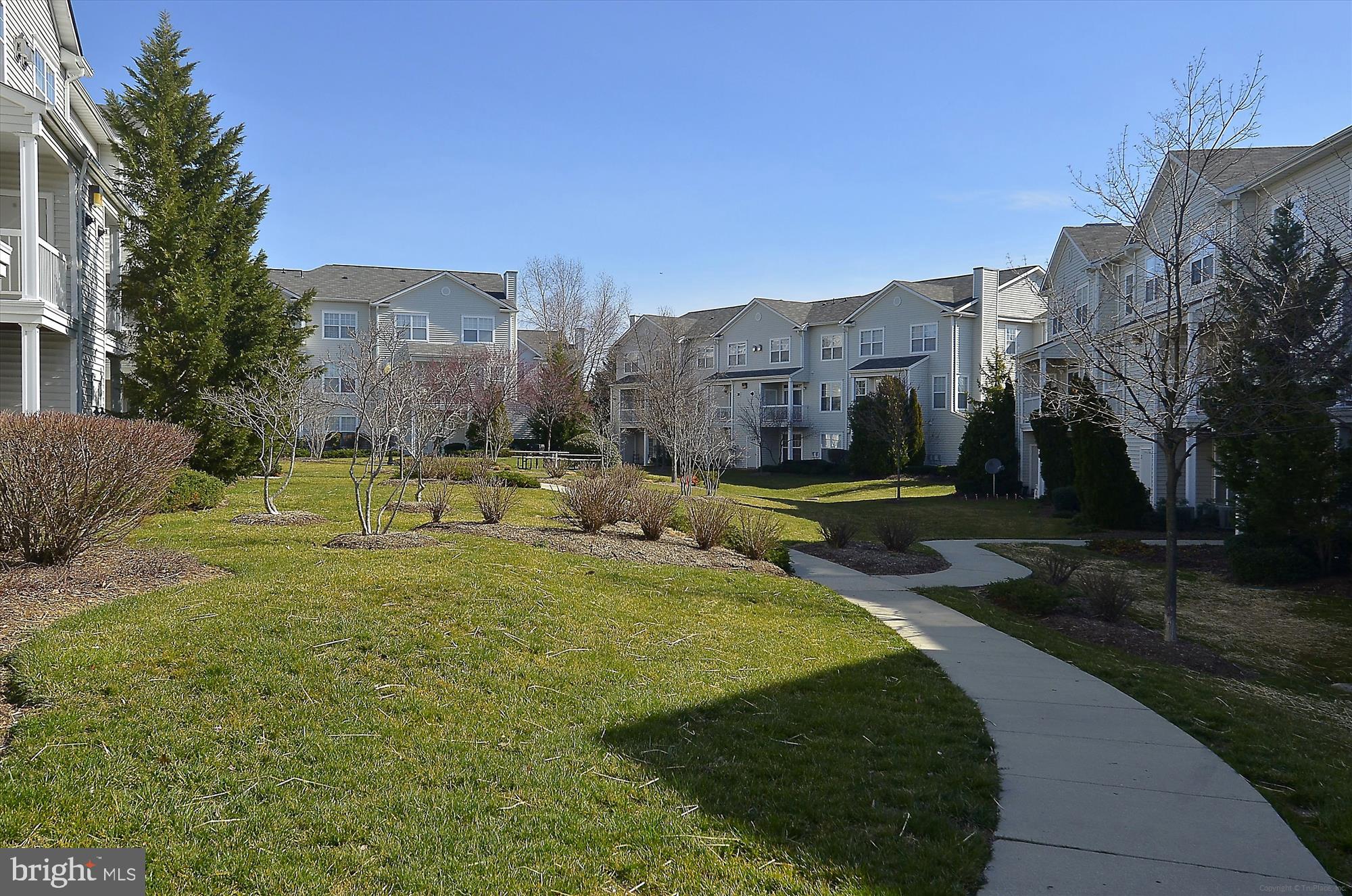 FOX MILL STATION - Residential