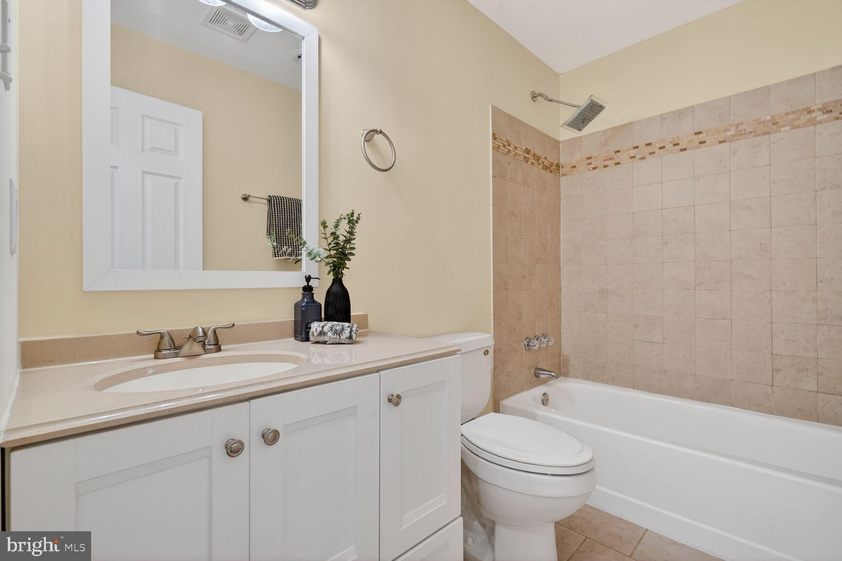 STONEGATE FARMS - Residential