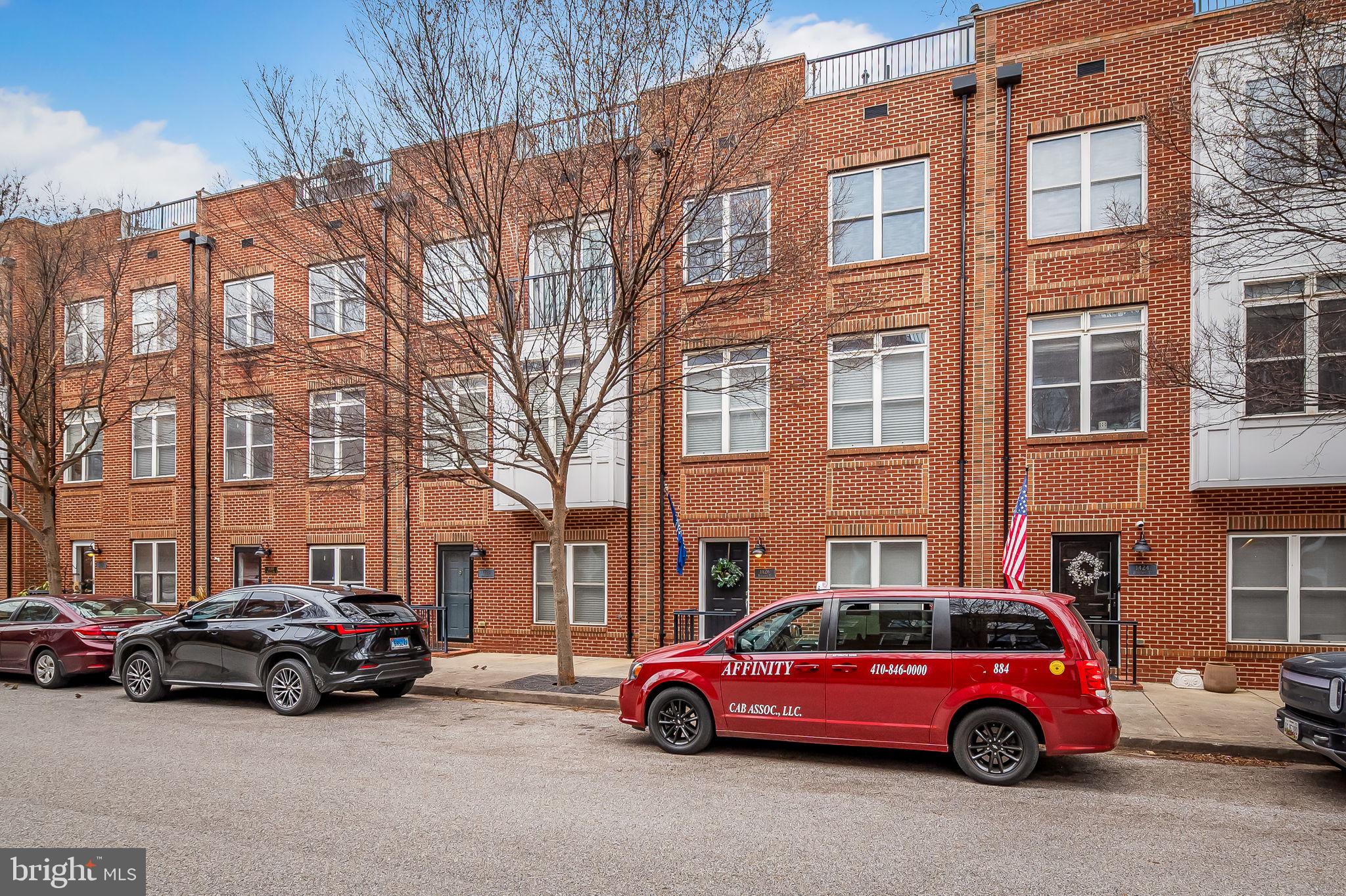 MCHENRY POINTE - Residential