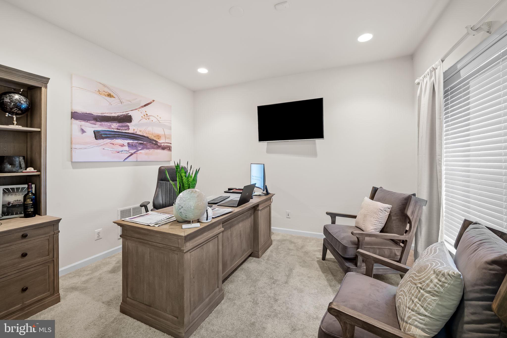 MCHENRY POINTE - Residential