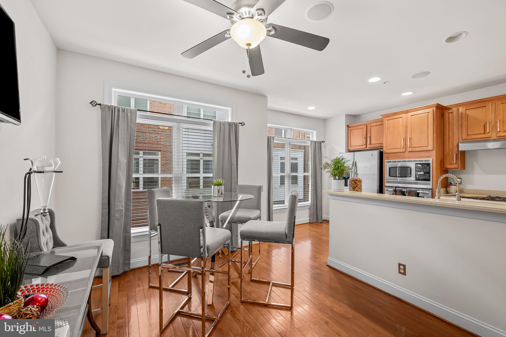 MCHENRY POINTE - Residential