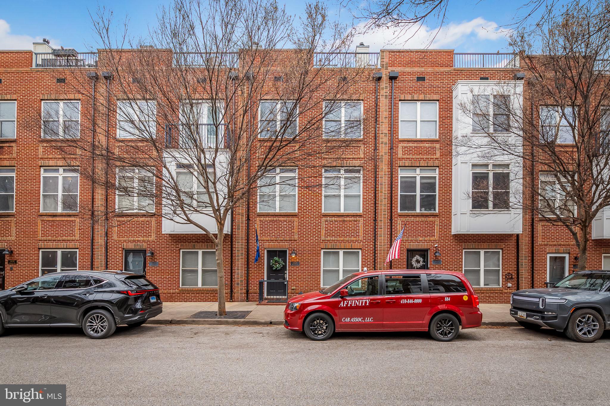 MCHENRY POINTE - Residential