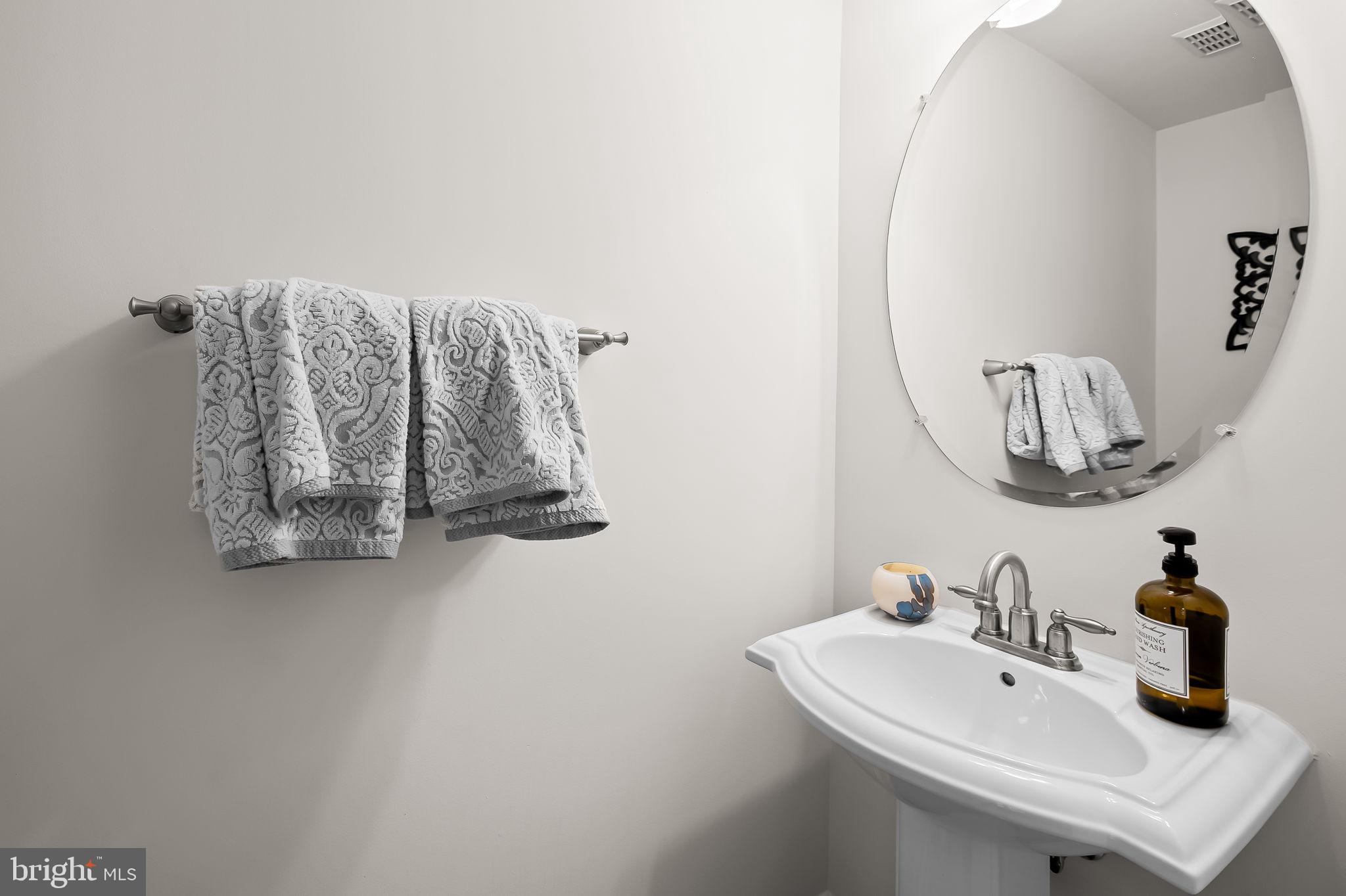 MCHENRY POINTE - Residential