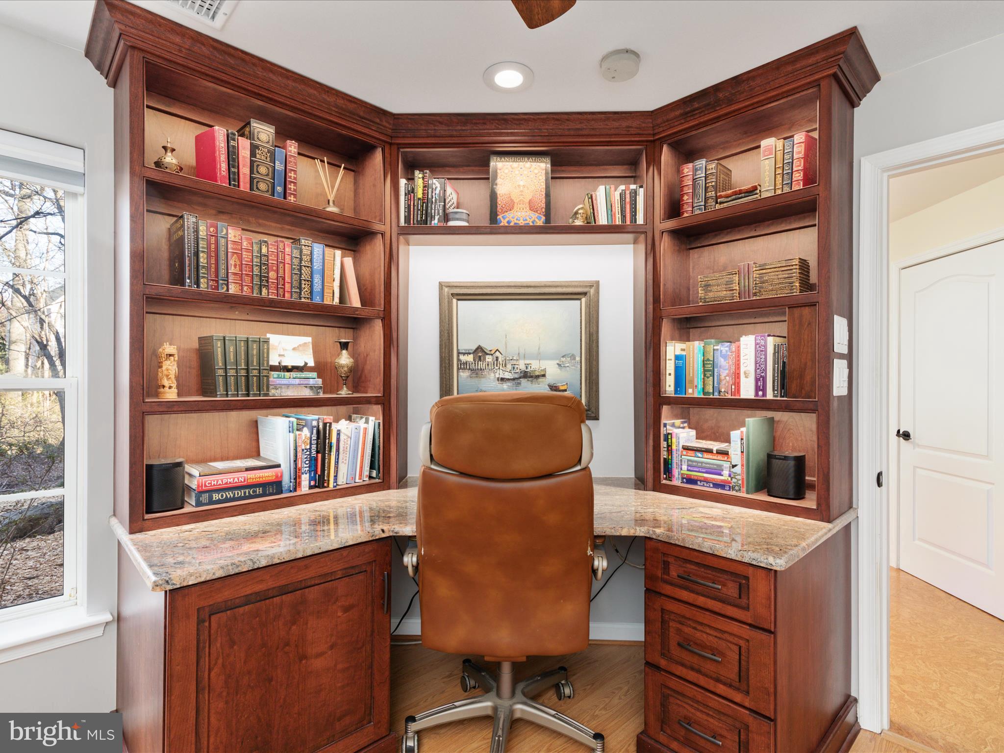 BROADLANDS - Residential