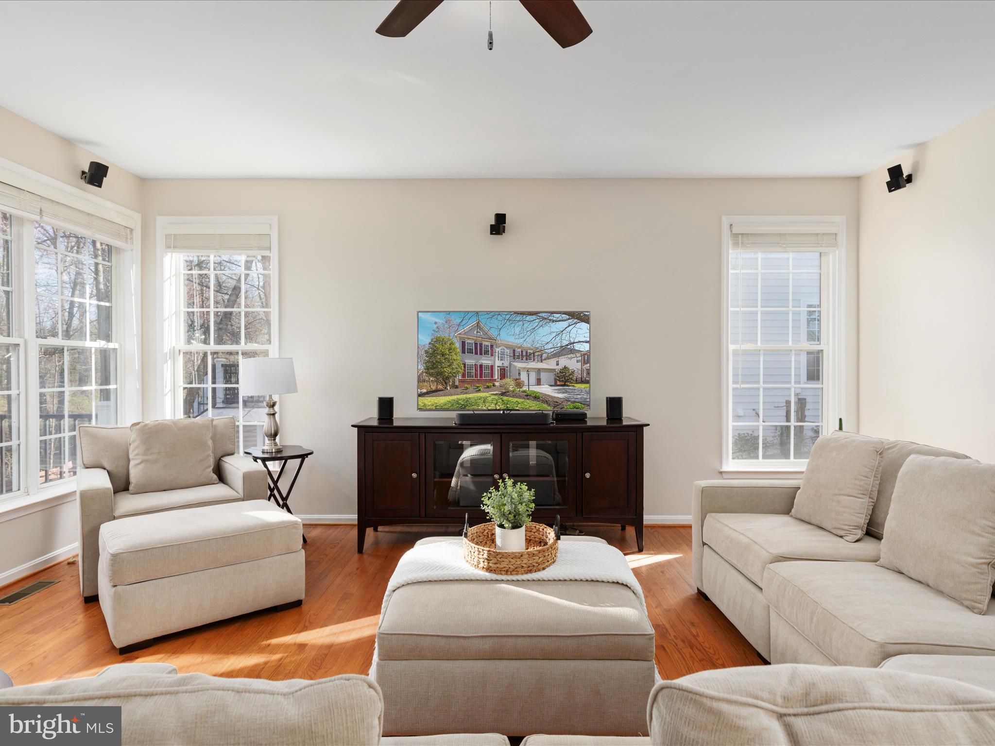 BROADLANDS - Residential