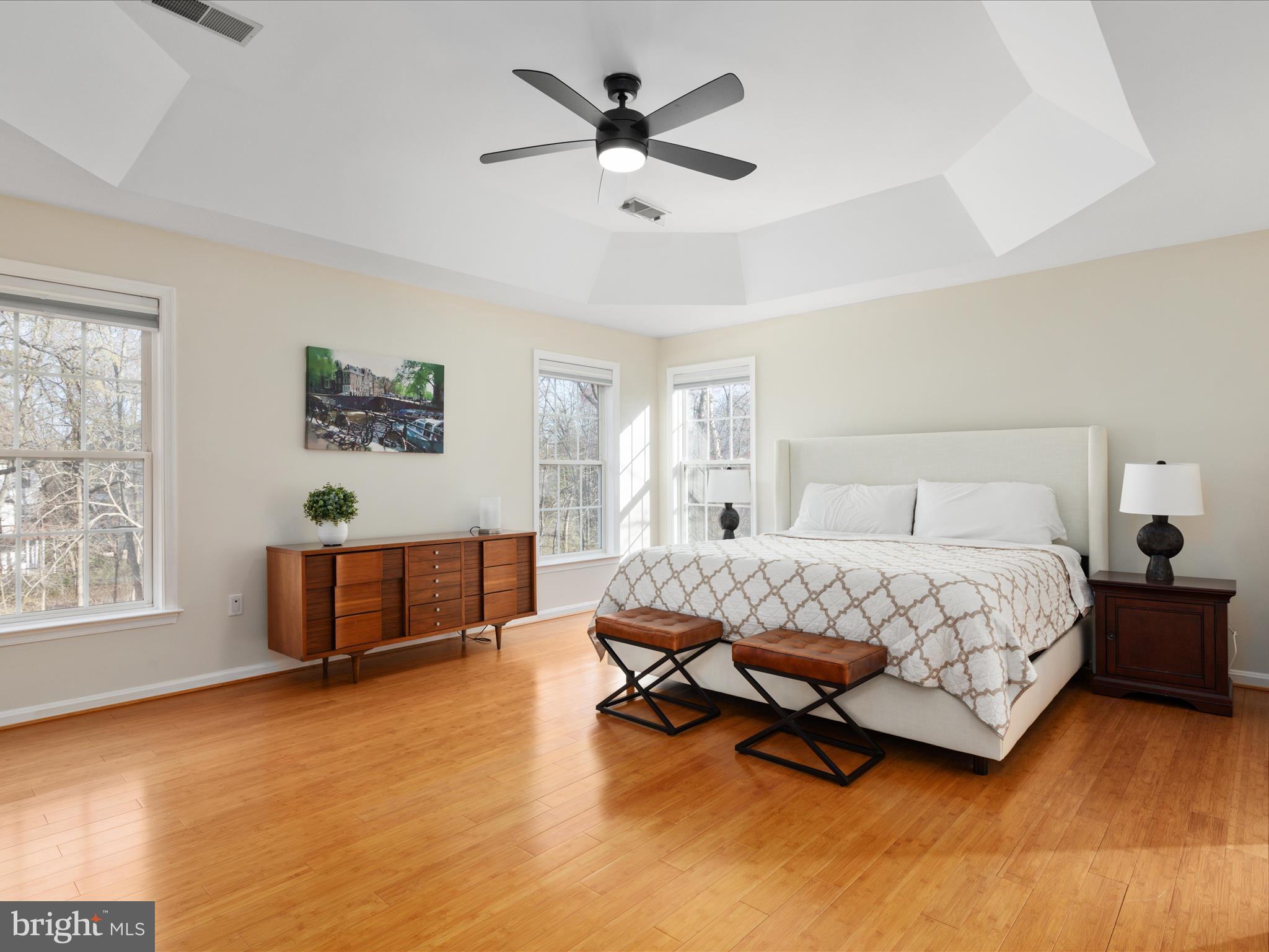 BROADLANDS - Residential