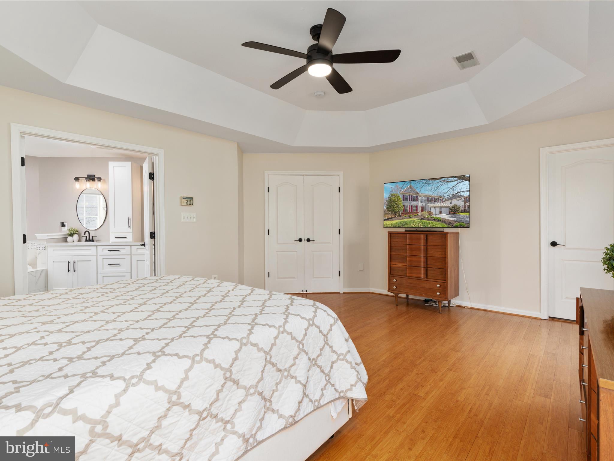 BROADLANDS - Residential