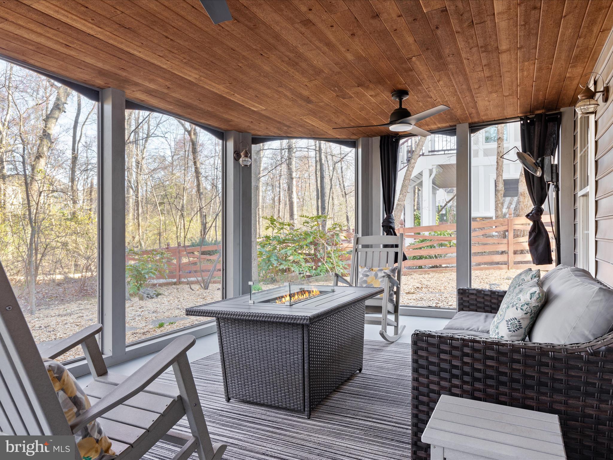 BROADLANDS - Residential