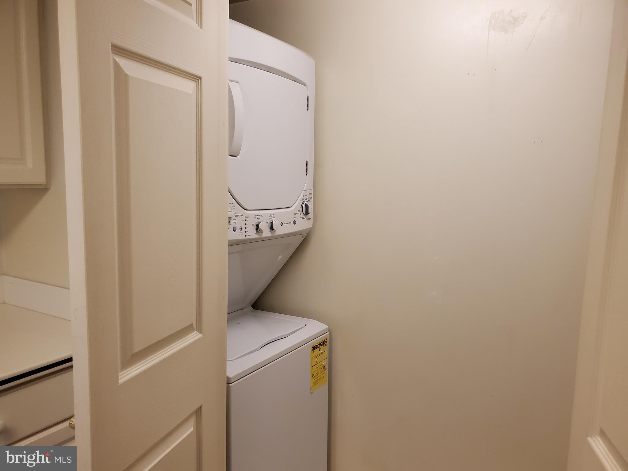 THE WILLIAMSBURG - Residential Lease