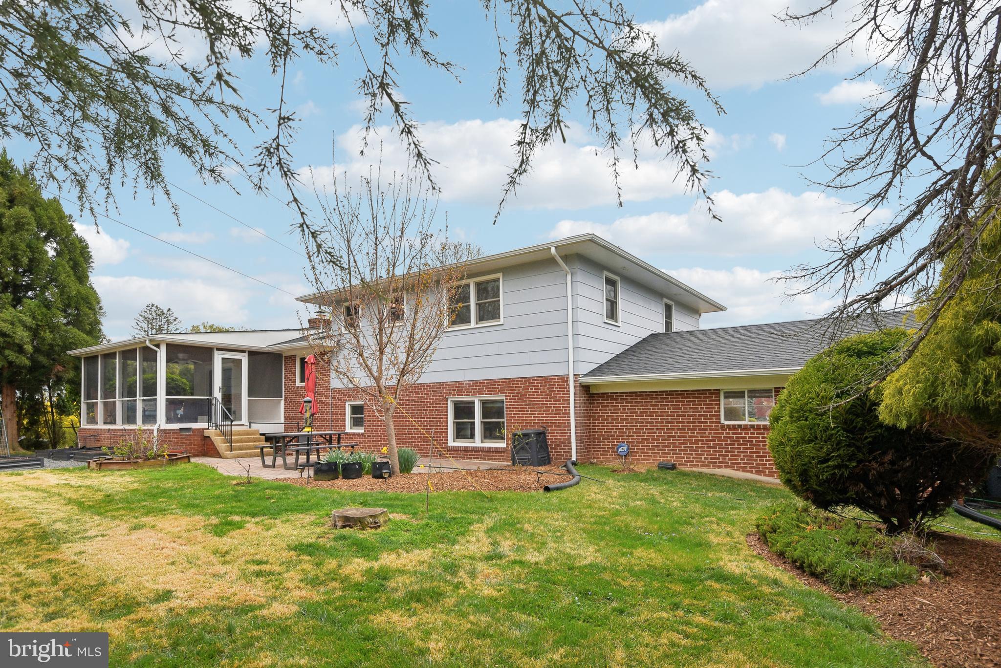 WESTWOOD MANOR - Residential