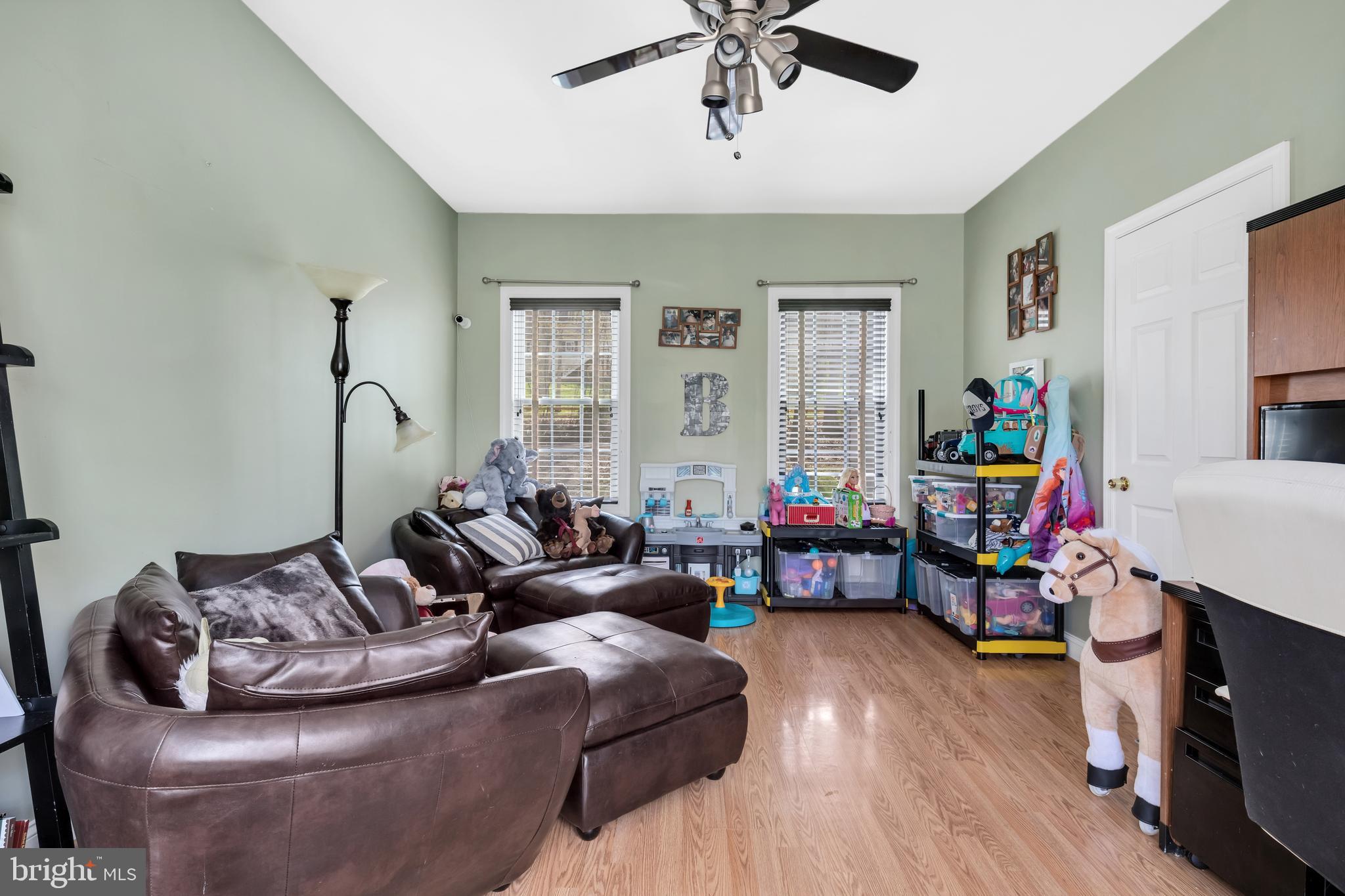 RIVER VIEW PARK - Residential