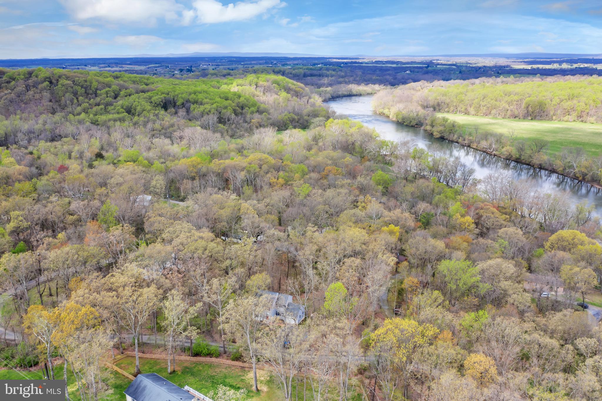 RIVER VIEW PARK - Residential