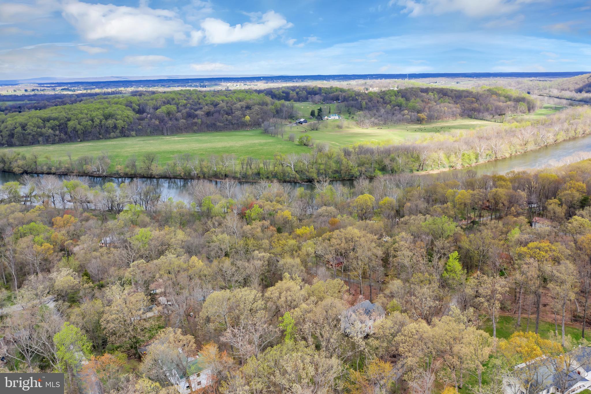 RIVER VIEW PARK - Residential