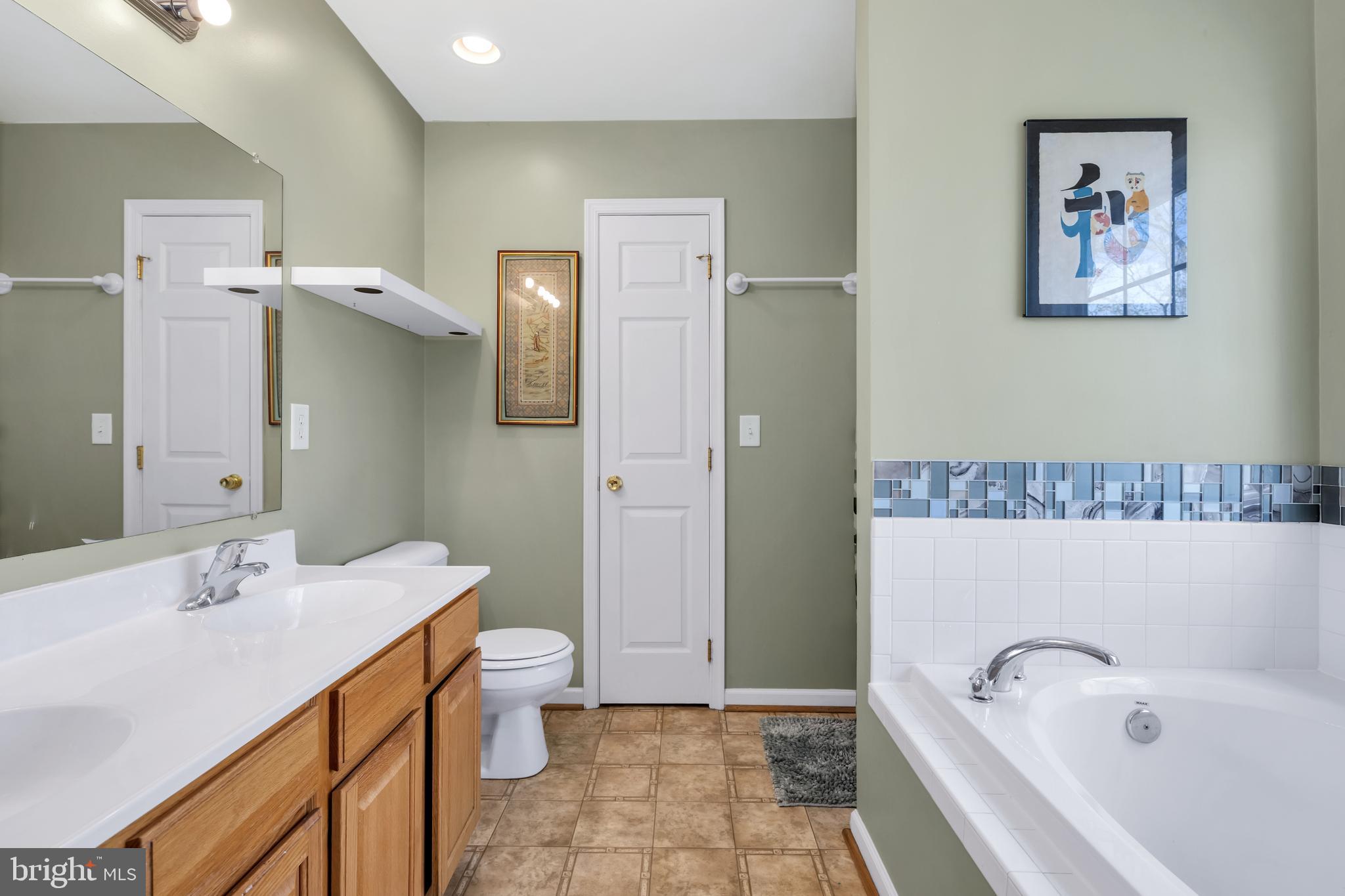 RIVER VIEW PARK - Residential