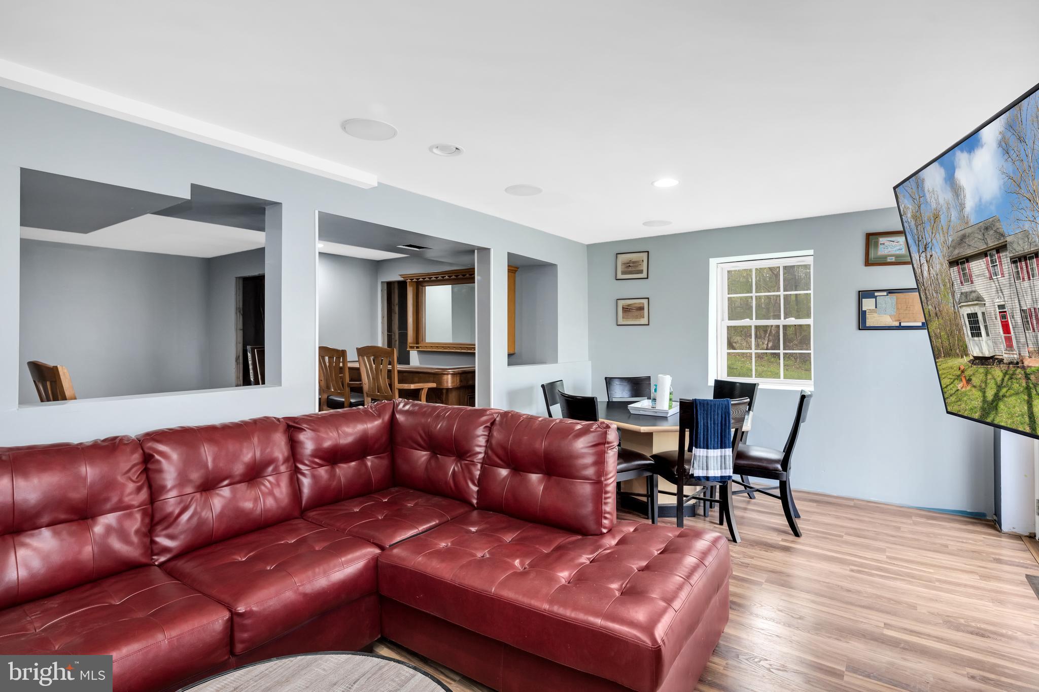 RIVER VIEW PARK - Residential