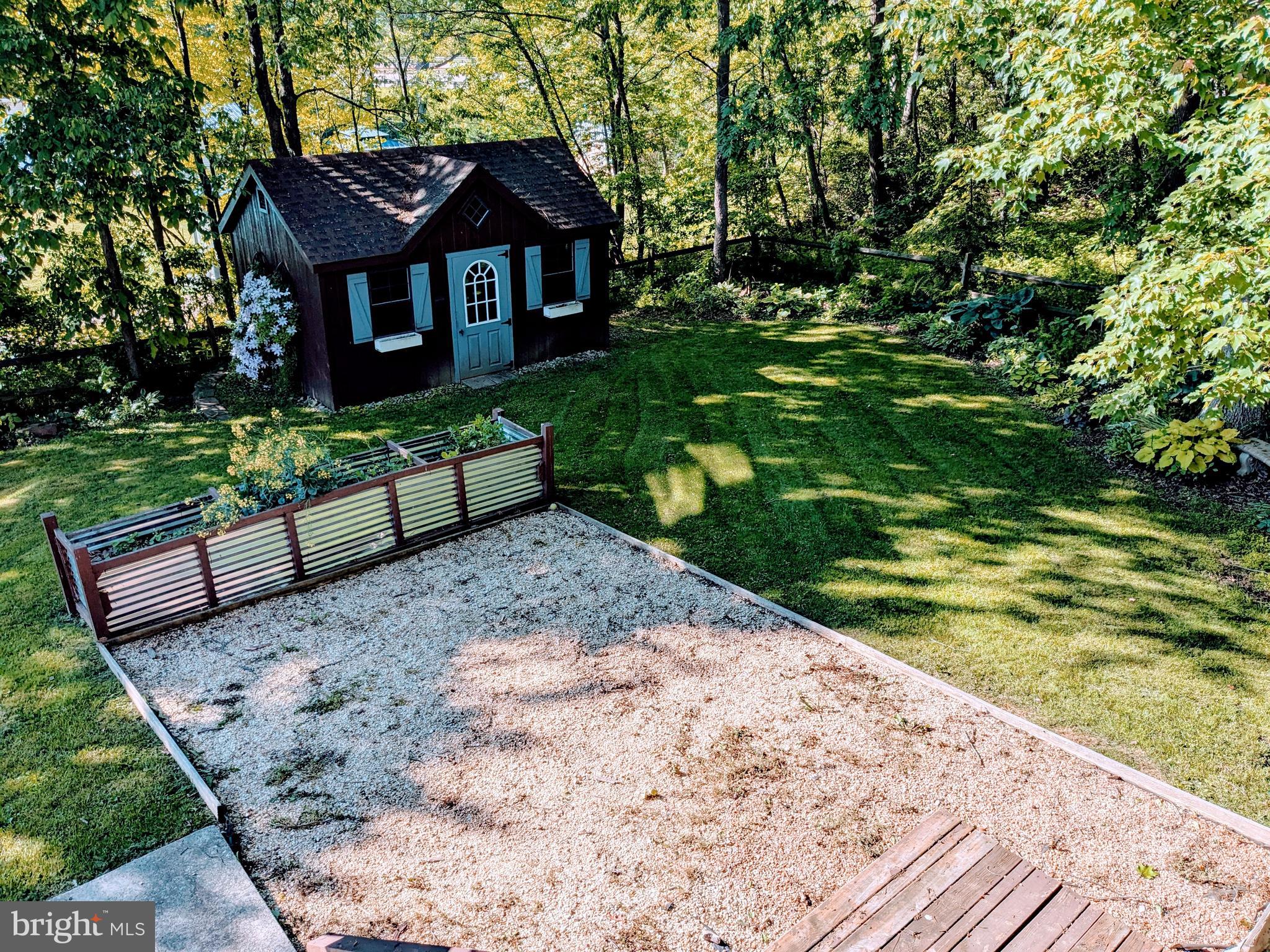 BRADDOCK ESTATES - Residential