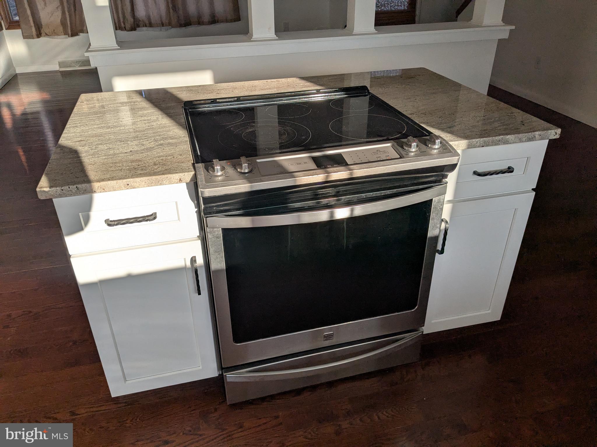 BRADDOCK ESTATES - Residential