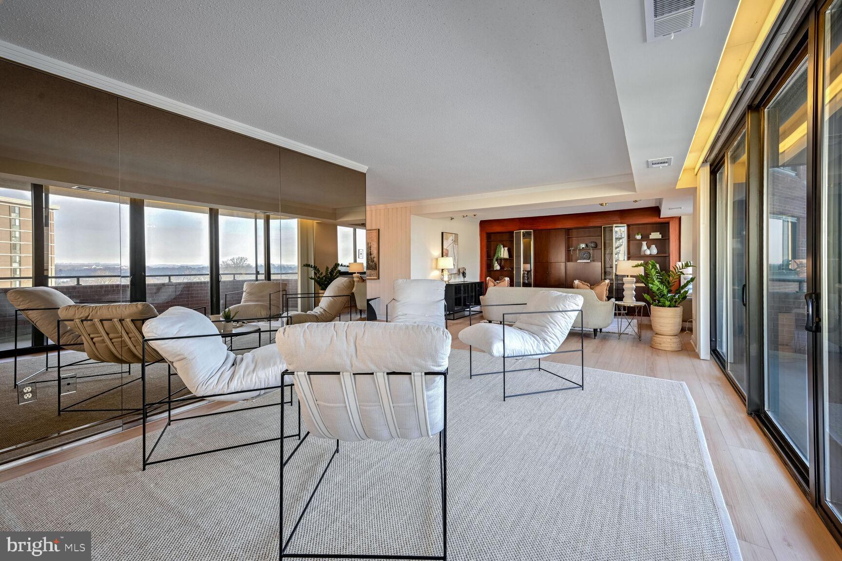 THE CARLETON OF CHEVY CHASE - Residential