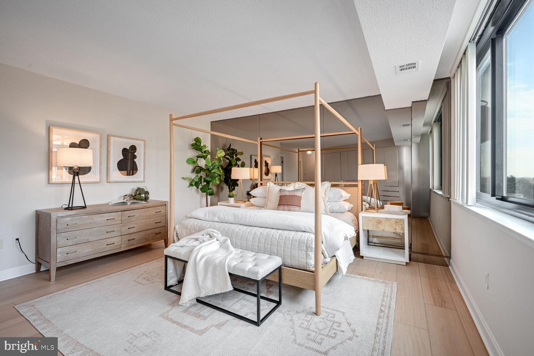 THE CARLETON OF CHEVY CHASE - Residential