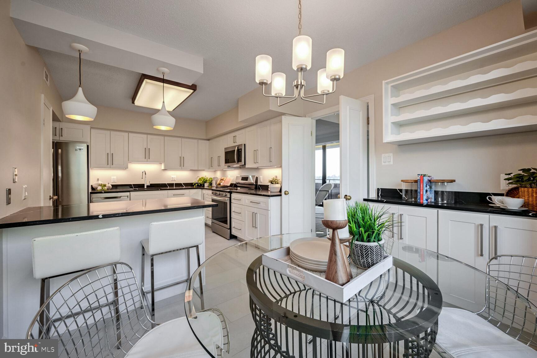 THE CARLETON OF CHEVY CHASE - Residential