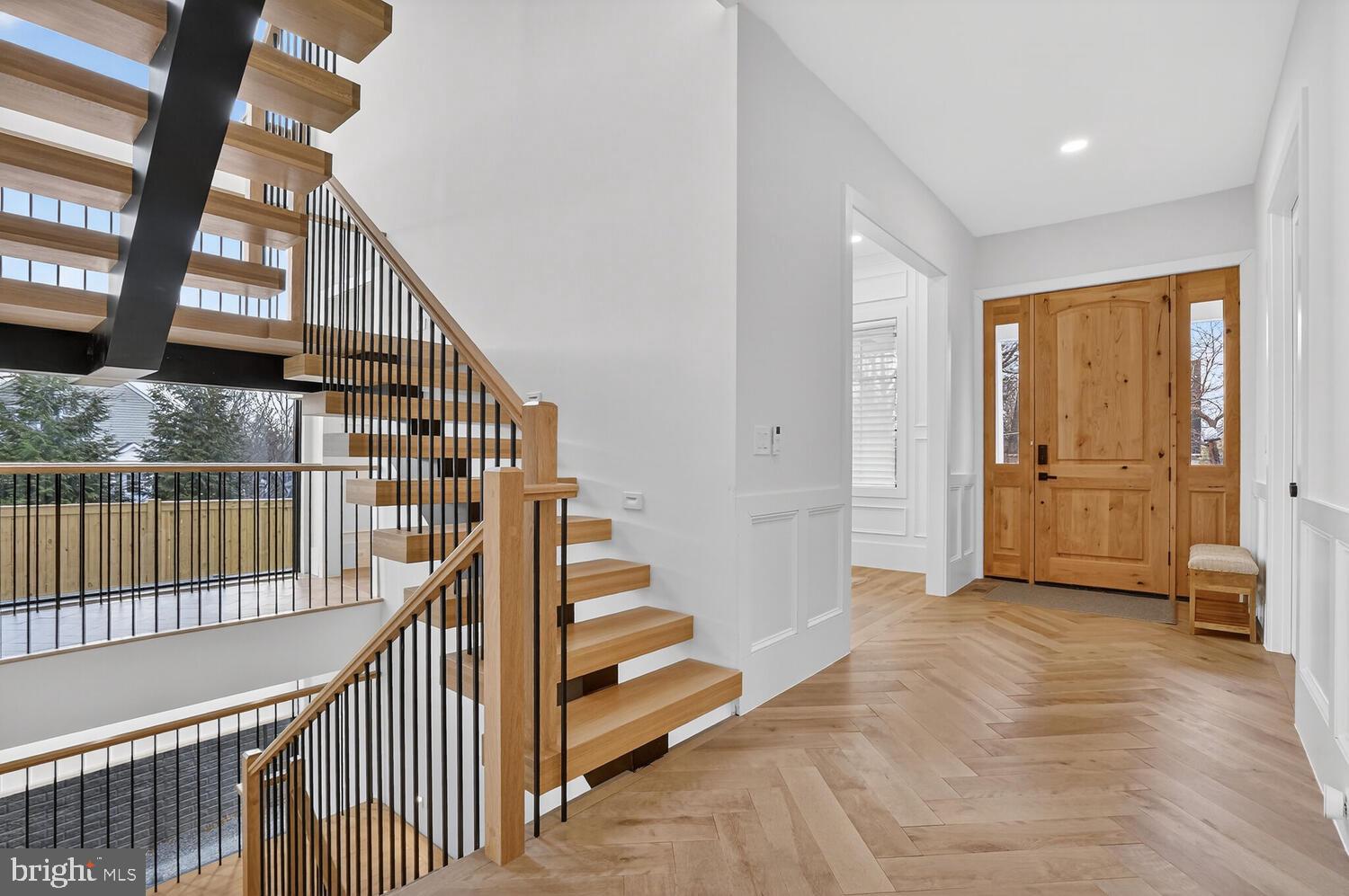 1615 N WAKEFIELD STREET