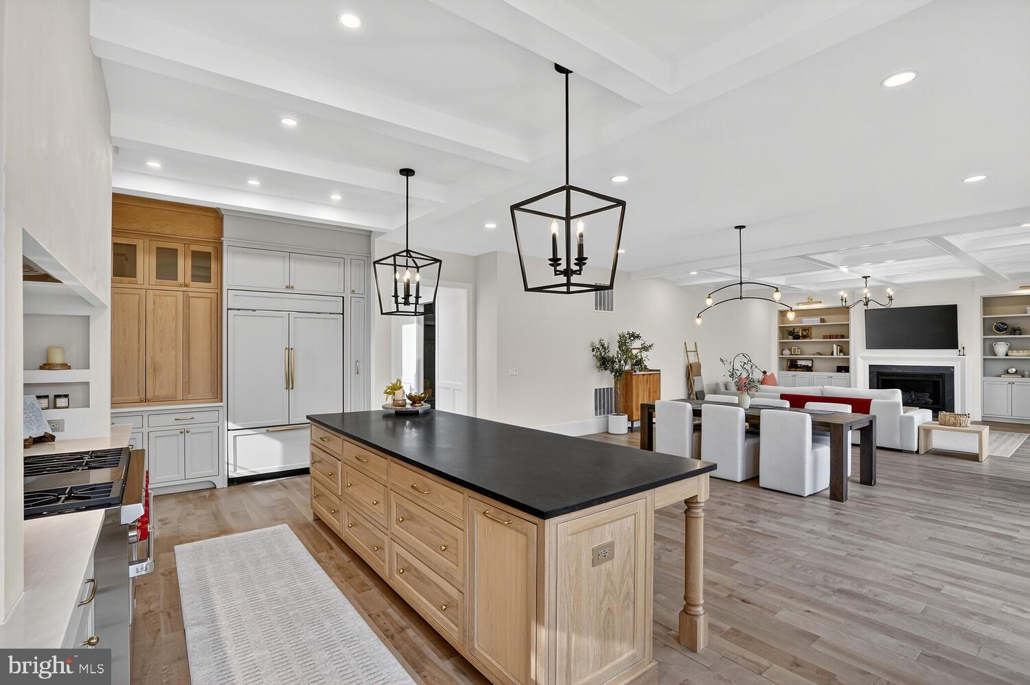 1615 N WAKEFIELD STREET