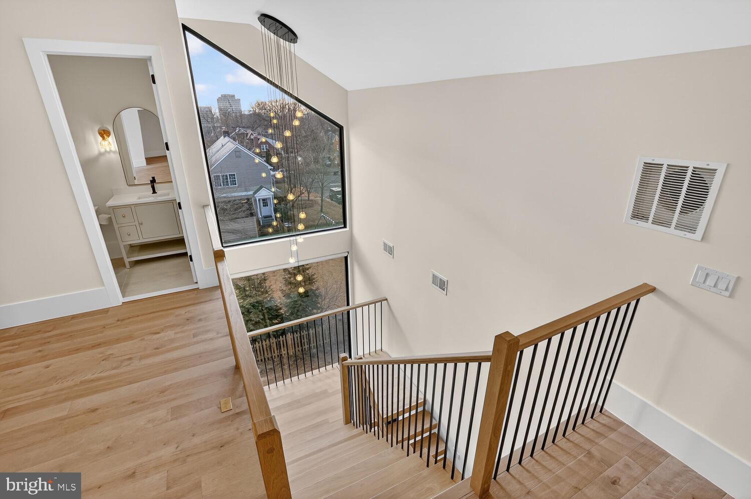 WAVERLY HILLS - Residential