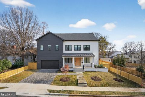 1615 N WAKEFIELD STREET ARLINGTON VA 22207