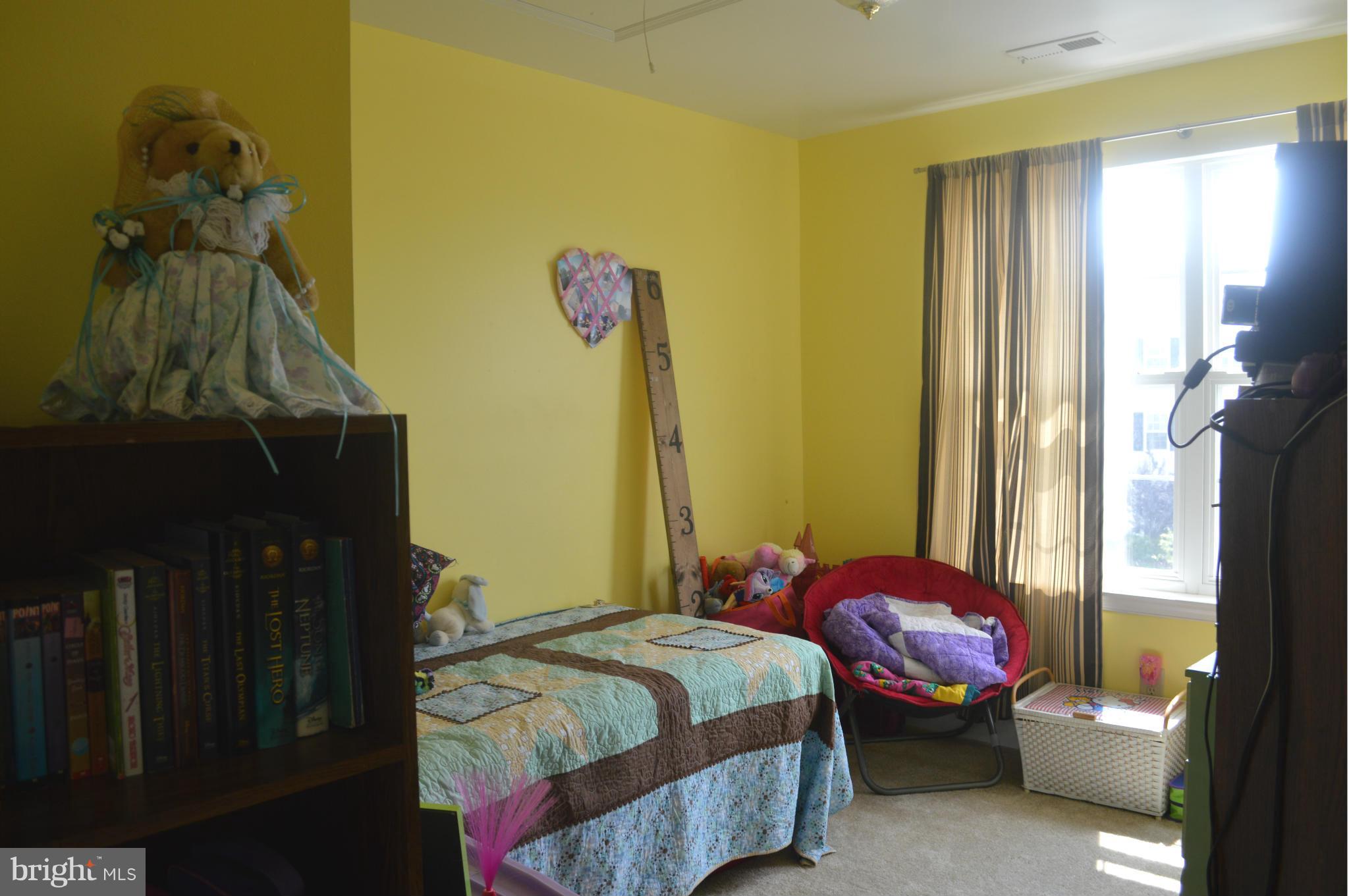 SALEM FIELDS - Residential