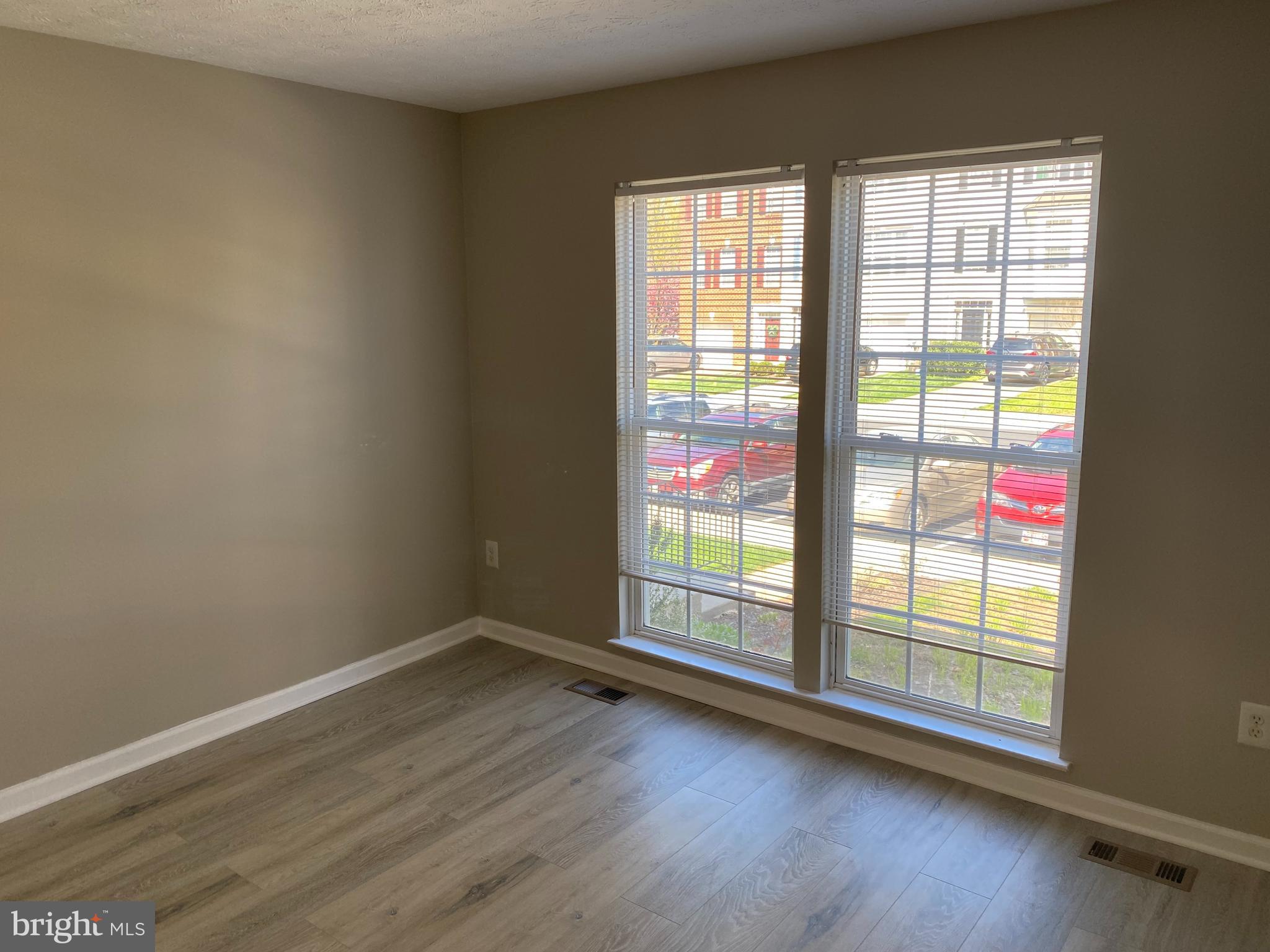 PINEY ORCHARD - Residential