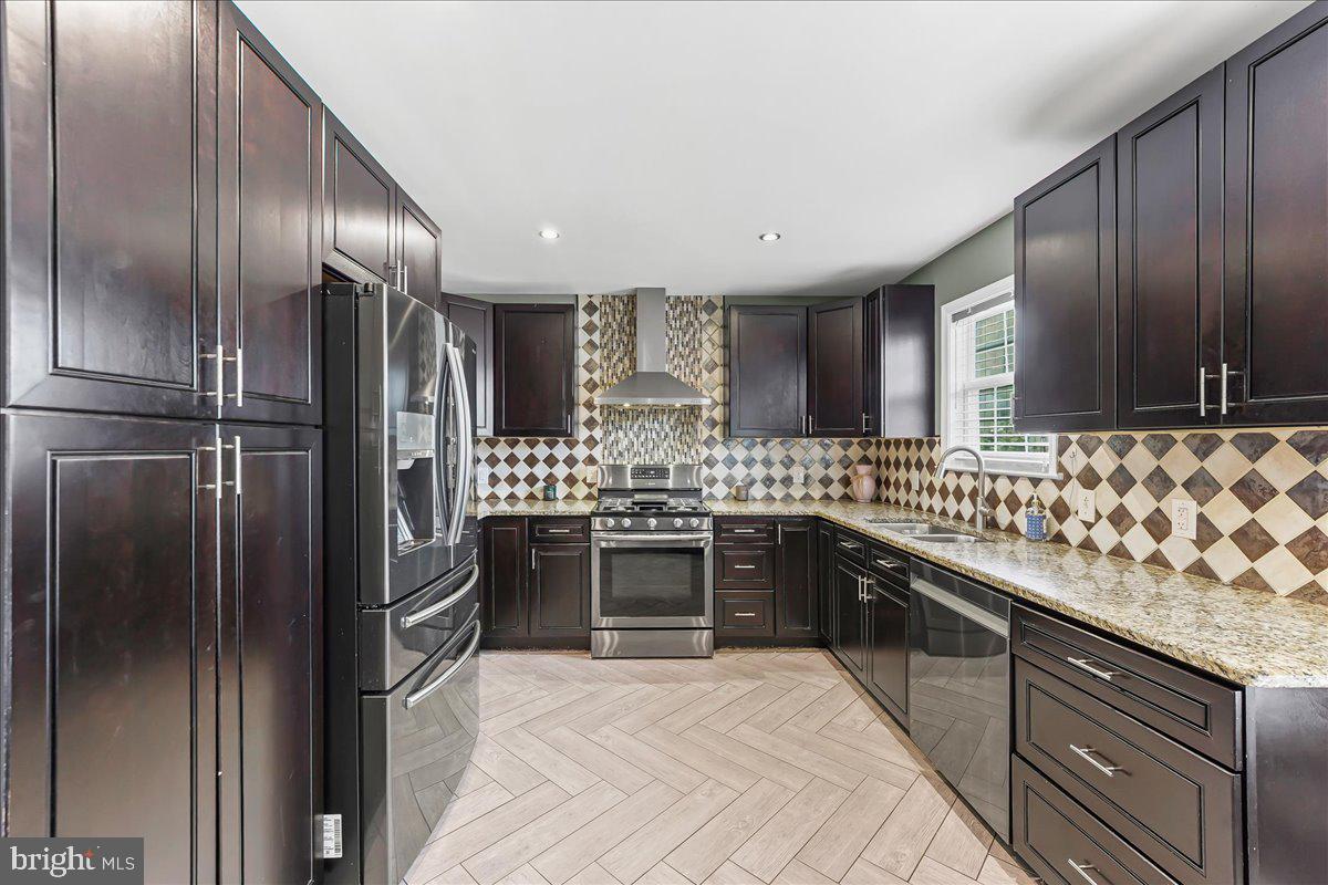 BROOKSIDE ESTATES - Residential