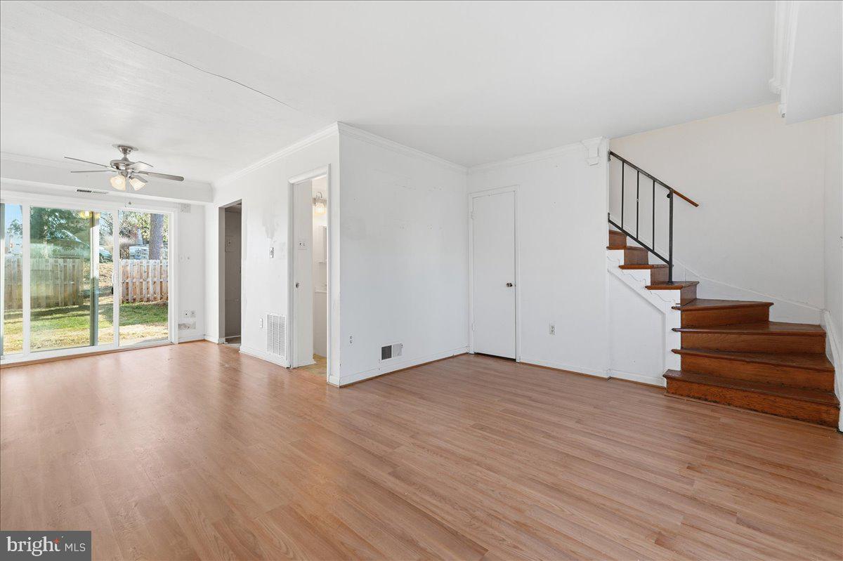 VIRGINIA KNOLLS - Residential