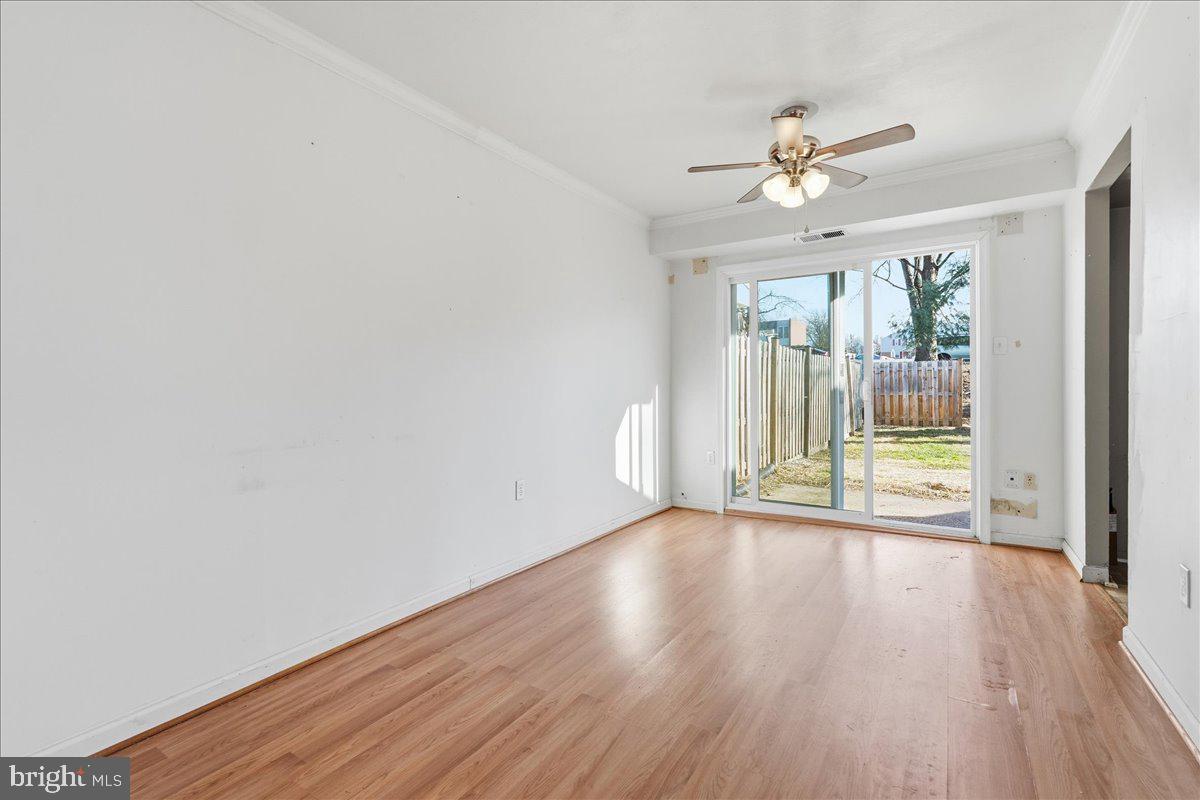 VIRGINIA KNOLLS - Residential