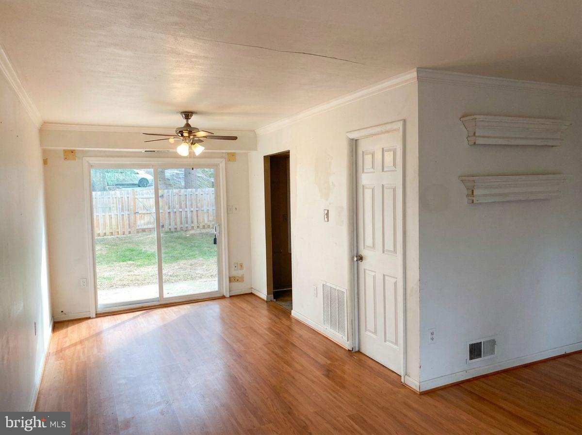 VIRGINIA KNOLLS - Residential