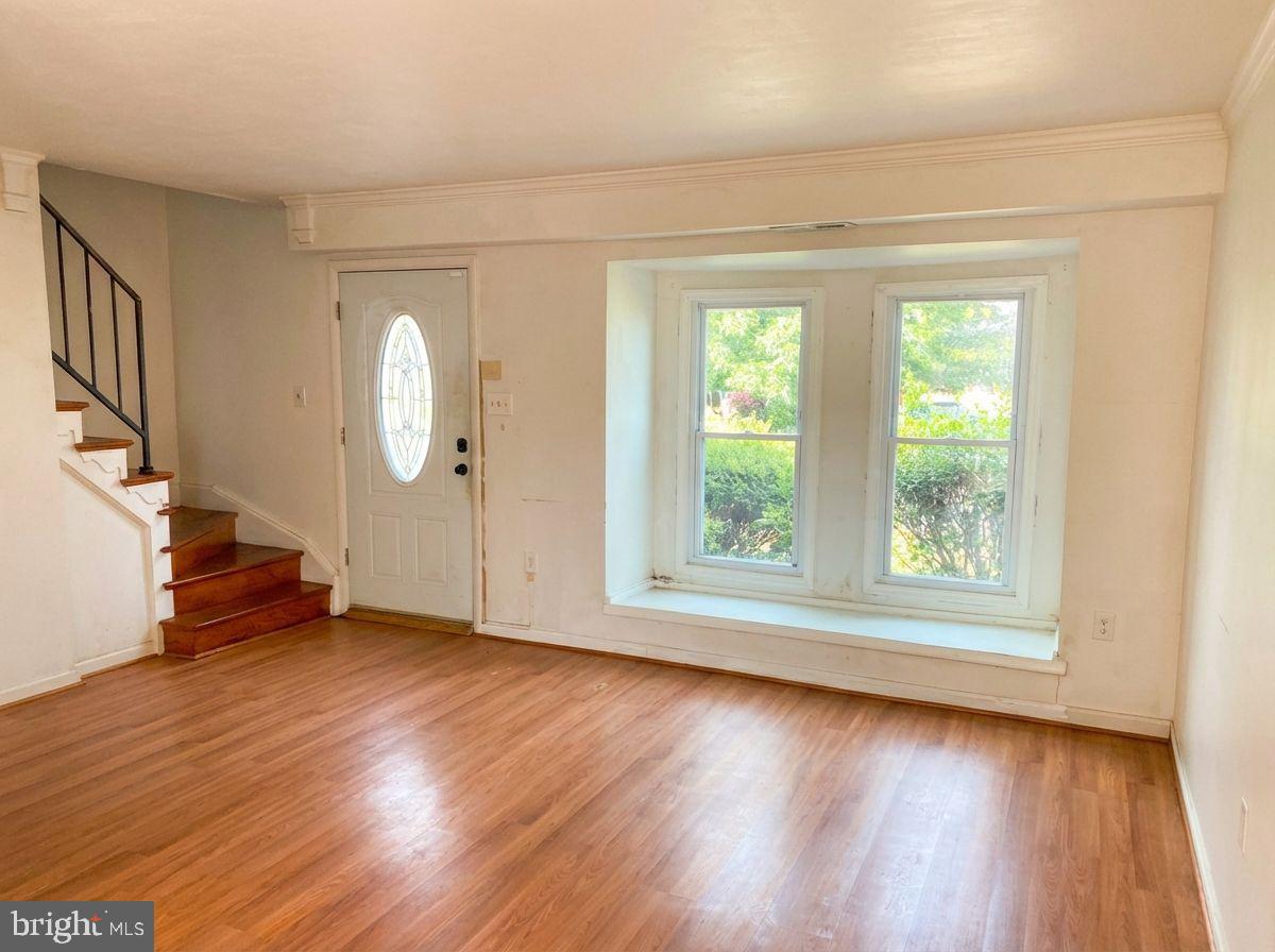 VIRGINIA KNOLLS - Residential