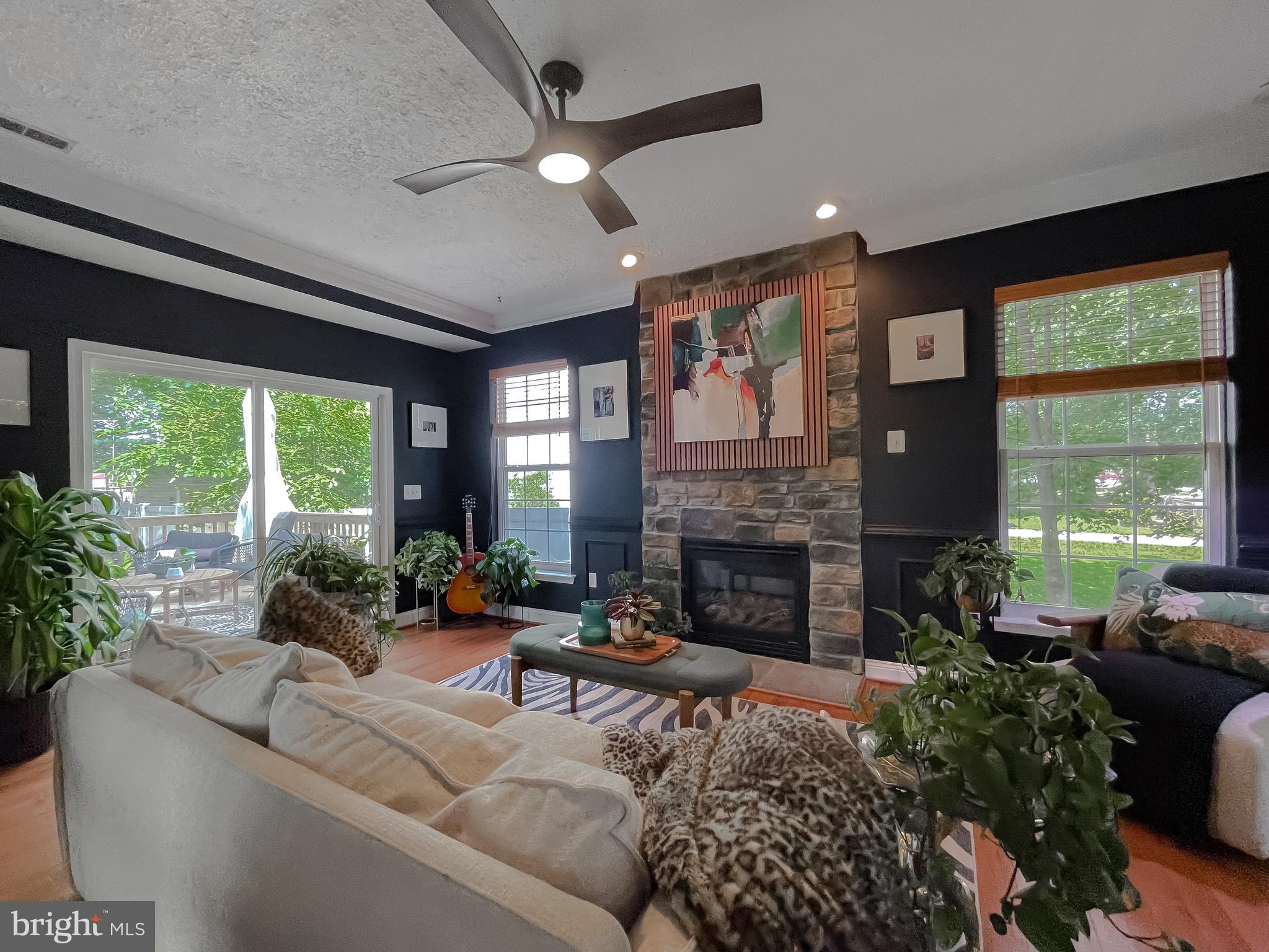 LANEDON - Residential