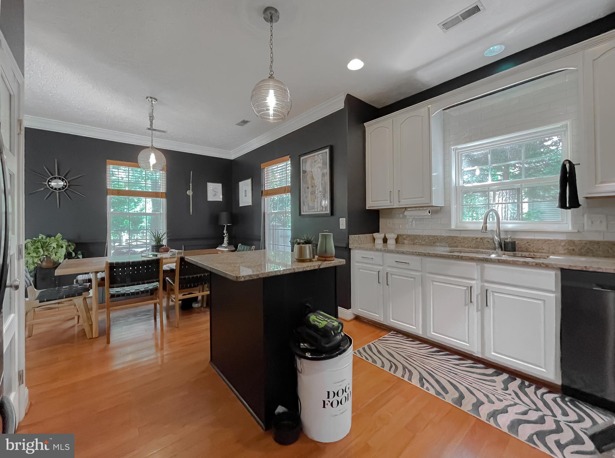 LANEDON - Residential