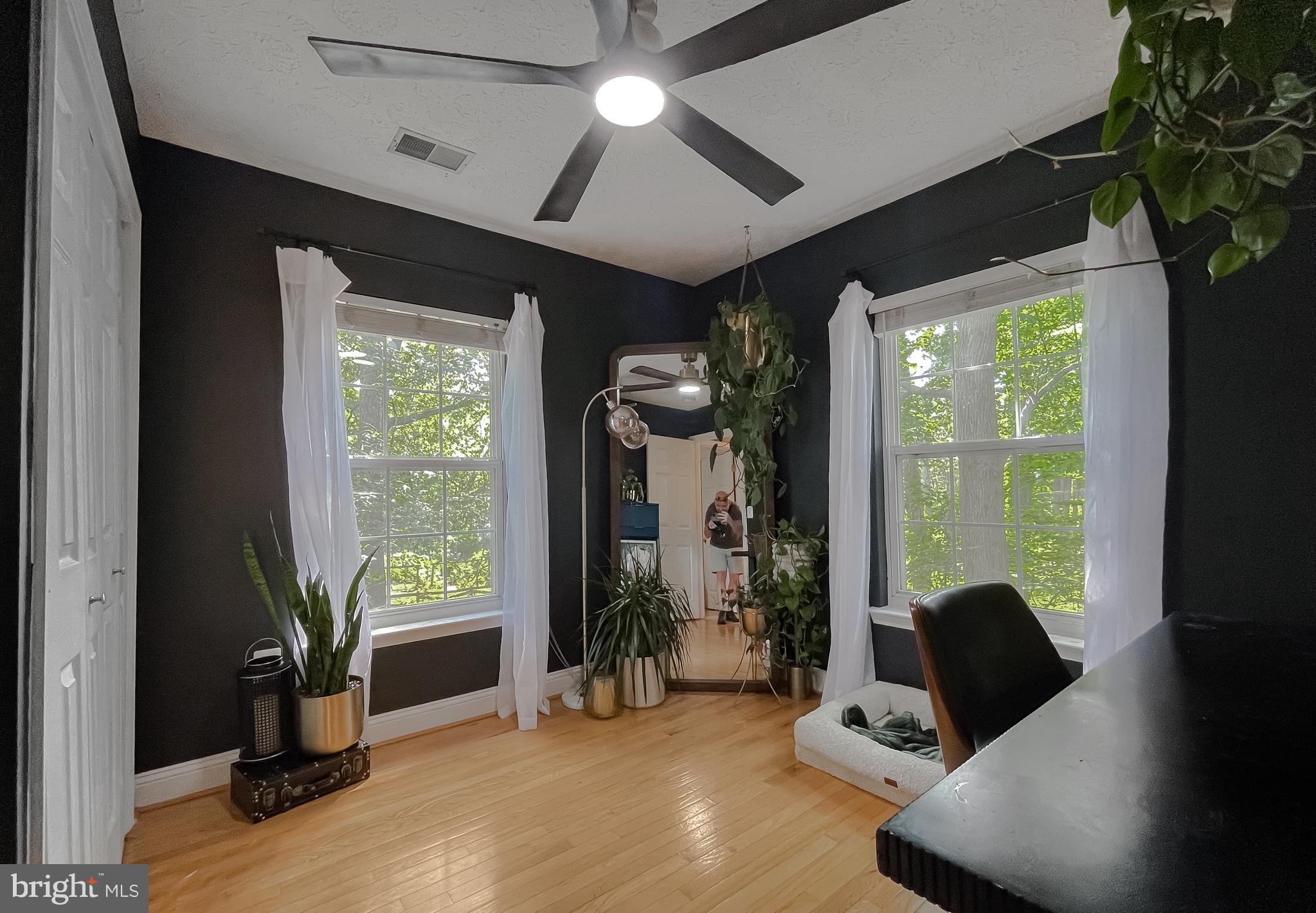 LANEDON - Residential