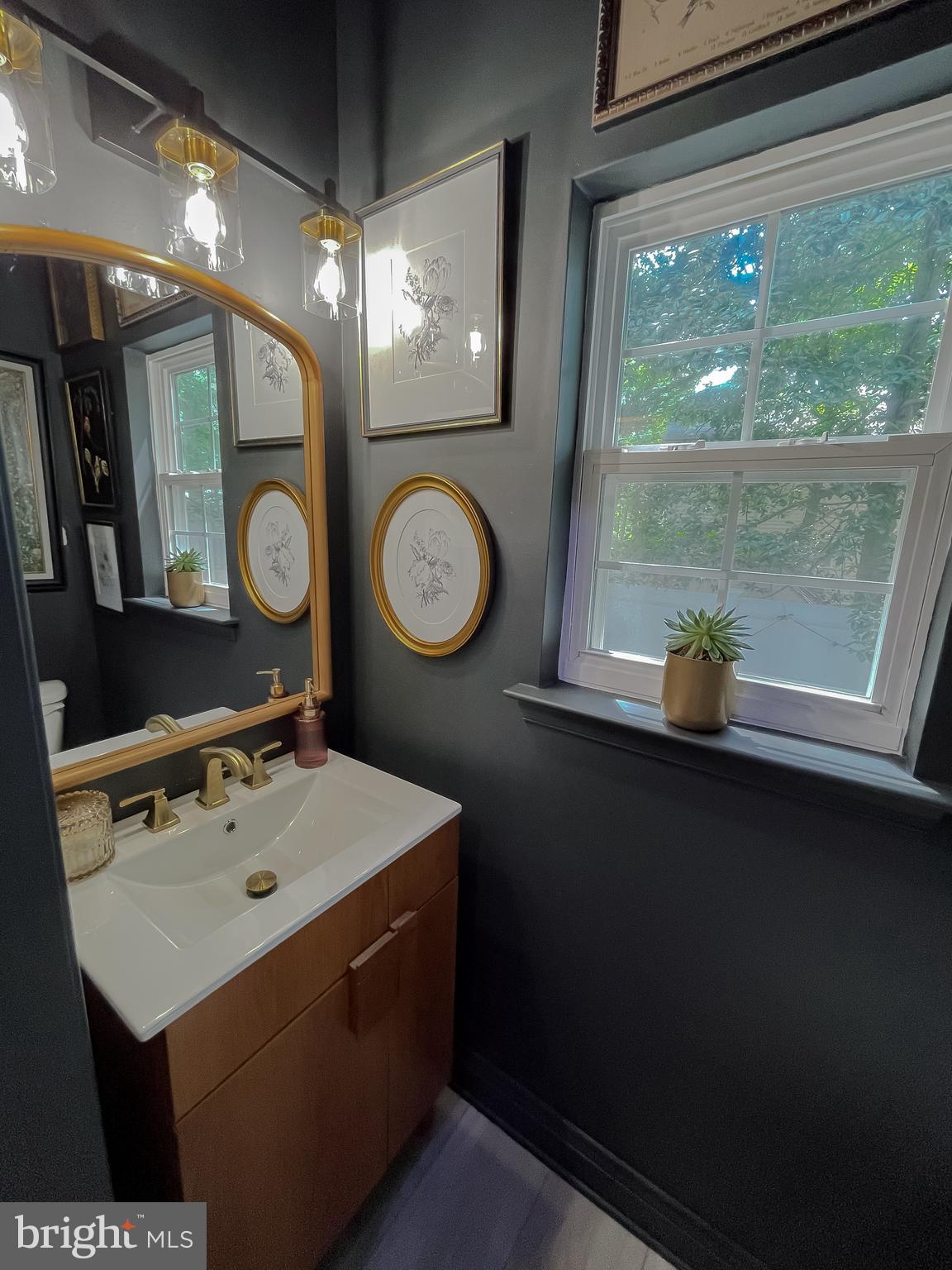 LANEDON - Residential