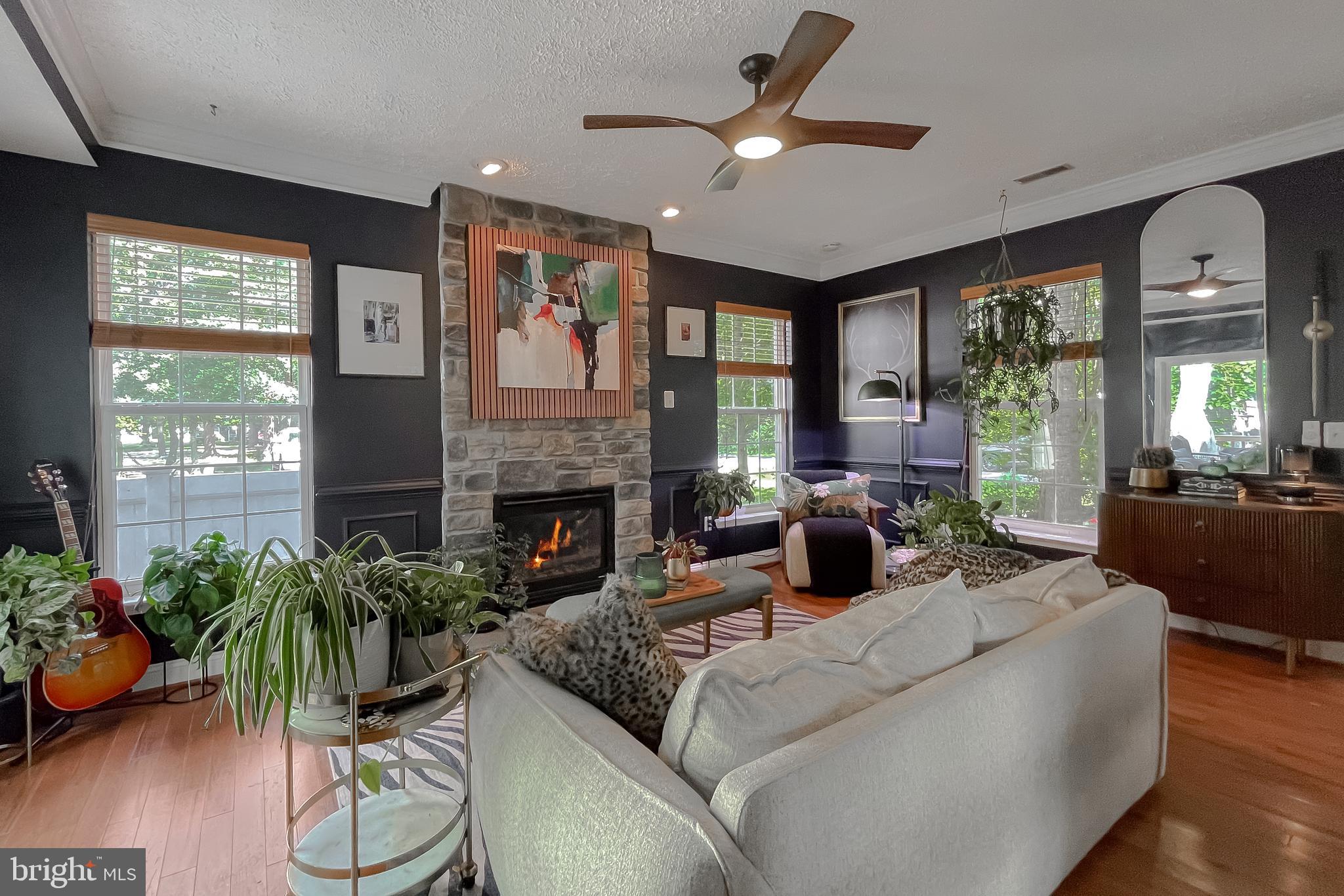 LANEDON - Residential