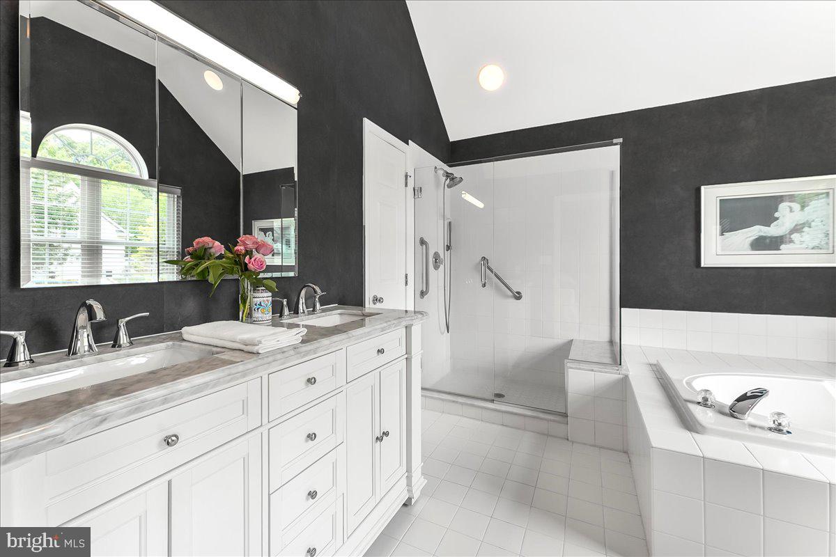 THE WOODS AT WAYNE - Residential