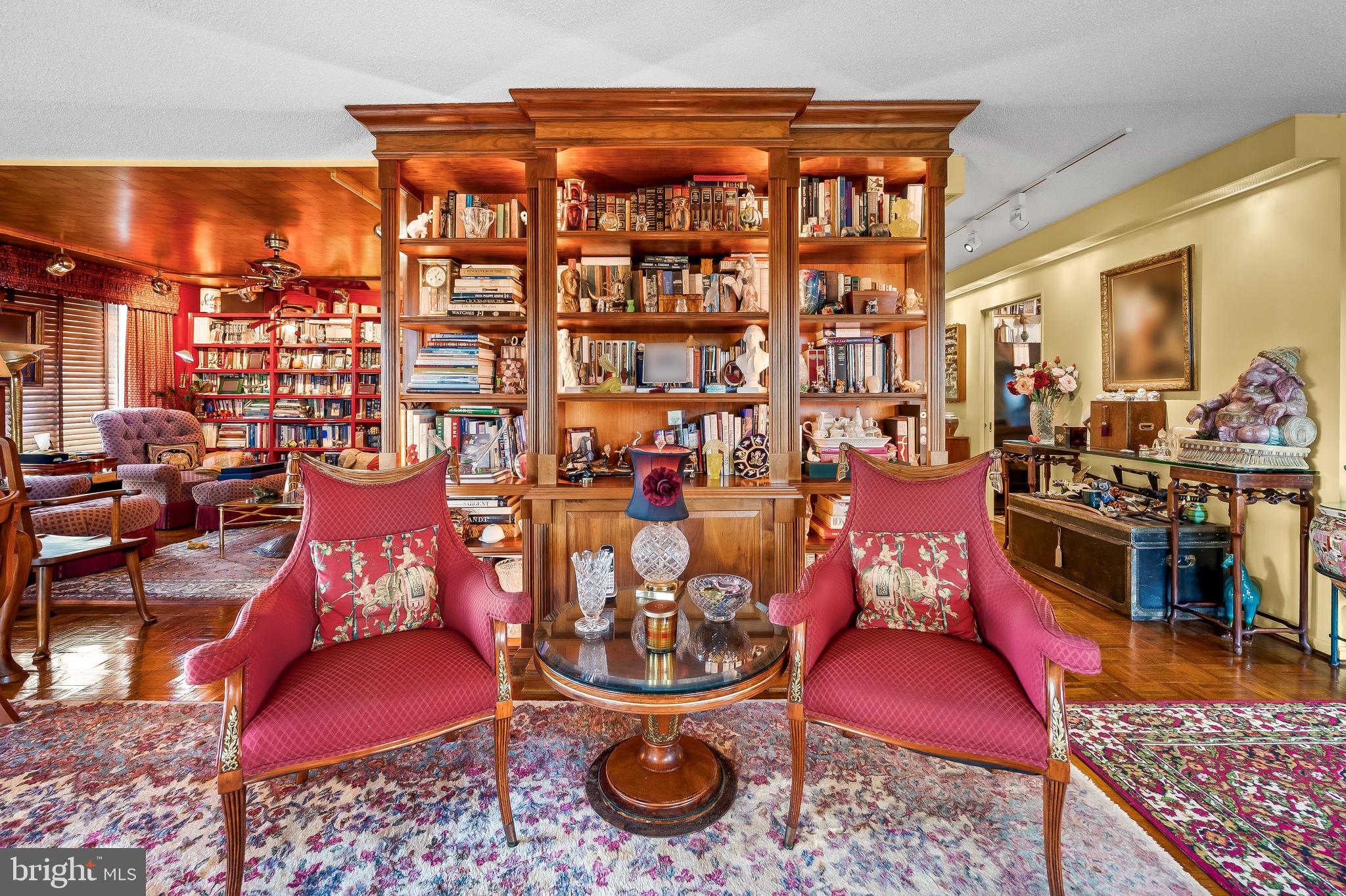 WINTHROP HOUSE - Residential