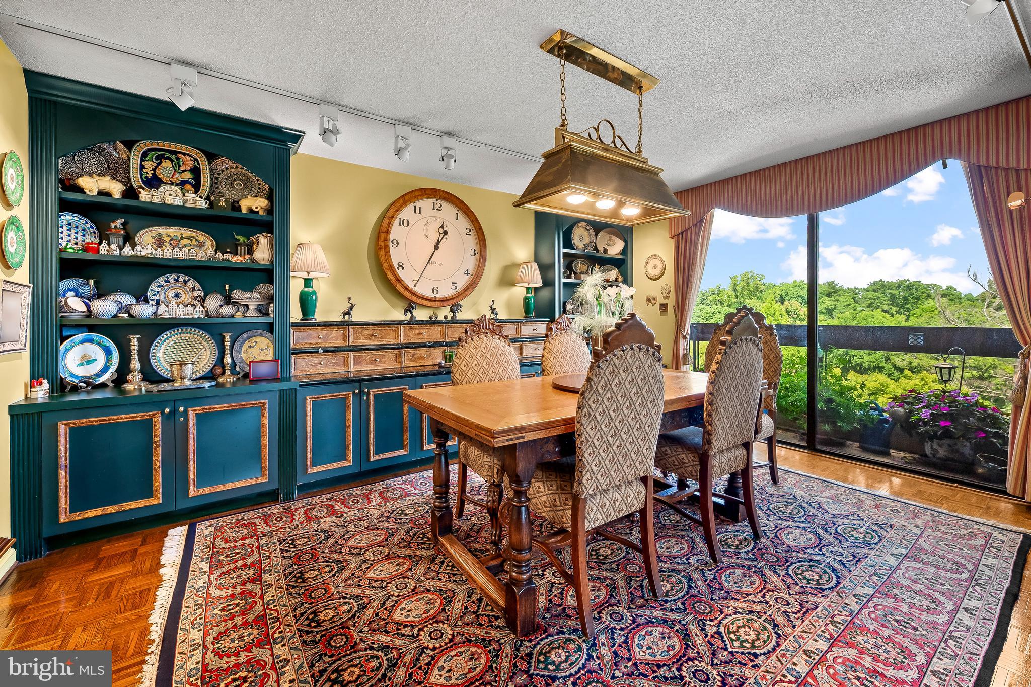 WINTHROP HOUSE - Residential