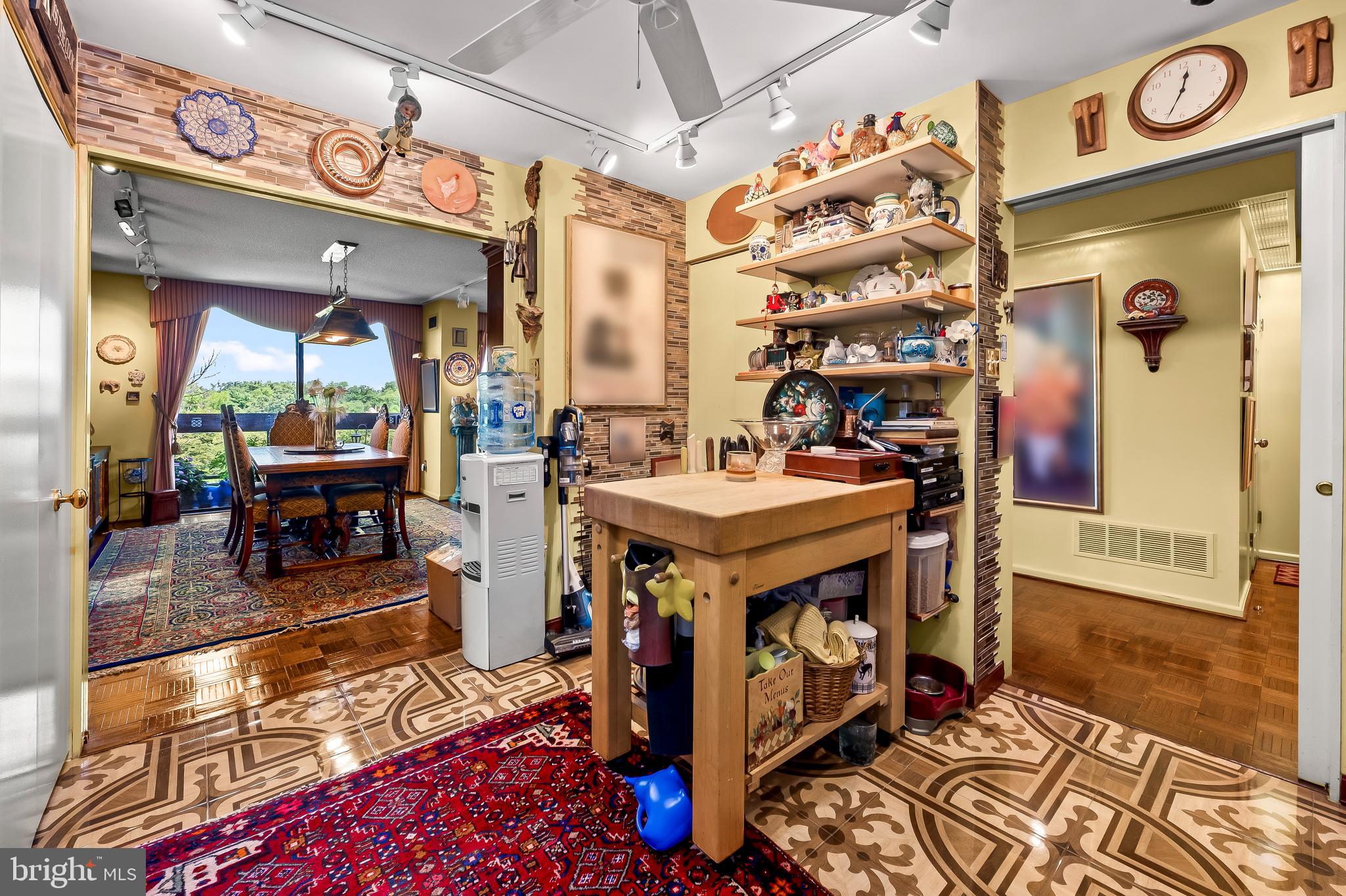 WINTHROP HOUSE - Residential