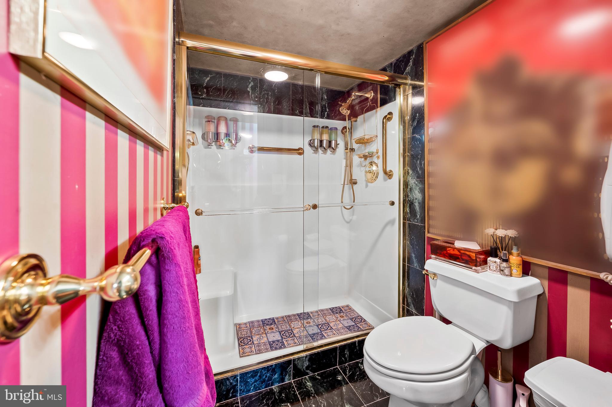 WINTHROP HOUSE - Residential