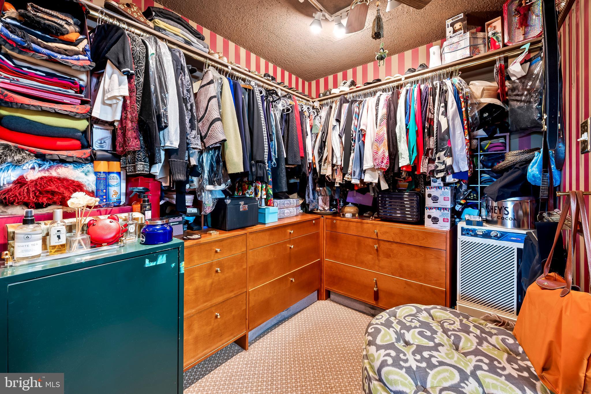 WINTHROP HOUSE - Residential