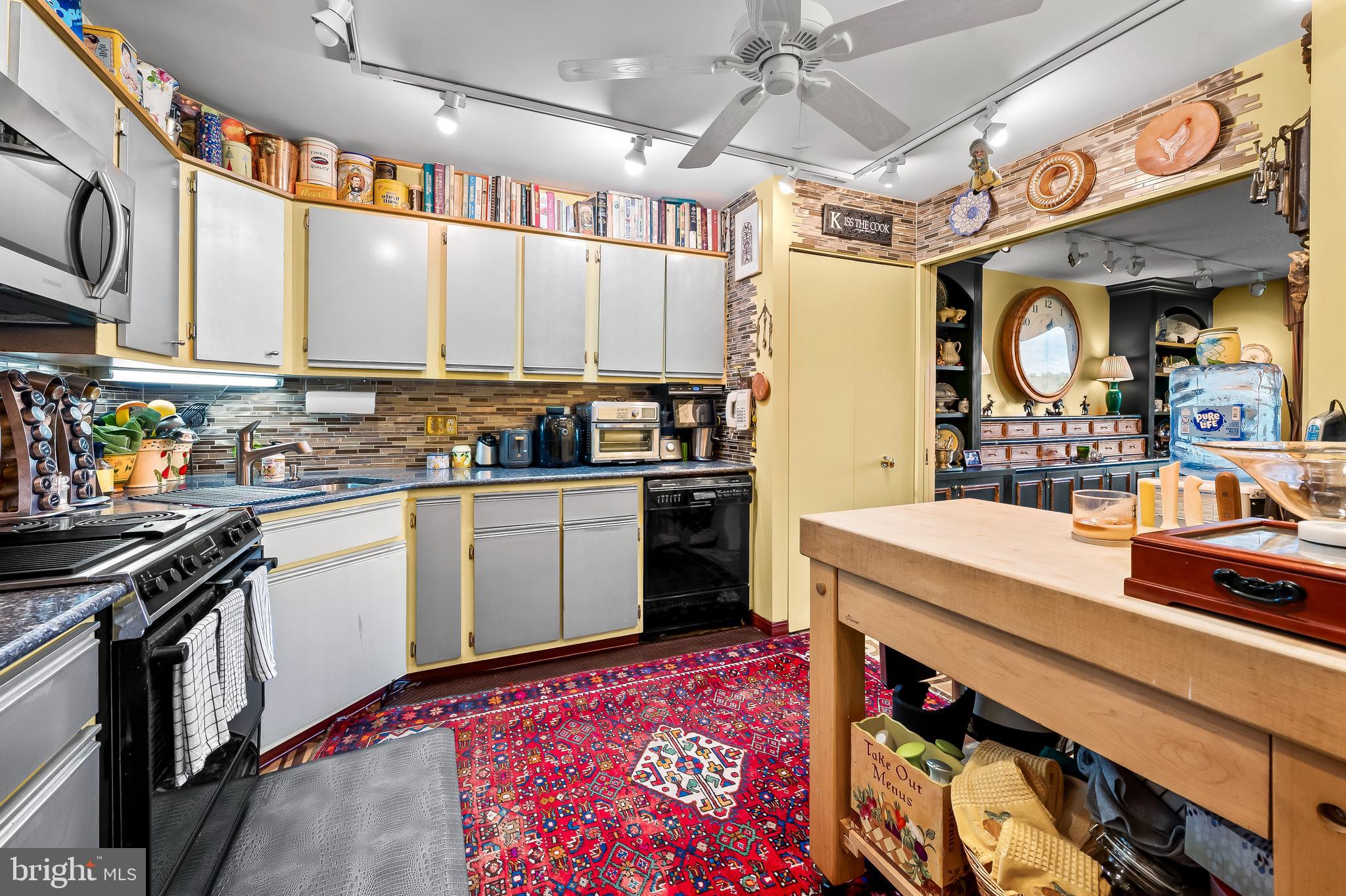 WINTHROP HOUSE - Residential