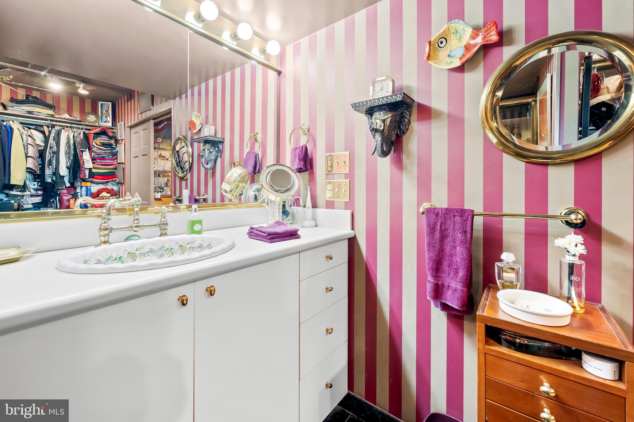 WINTHROP HOUSE - Residential