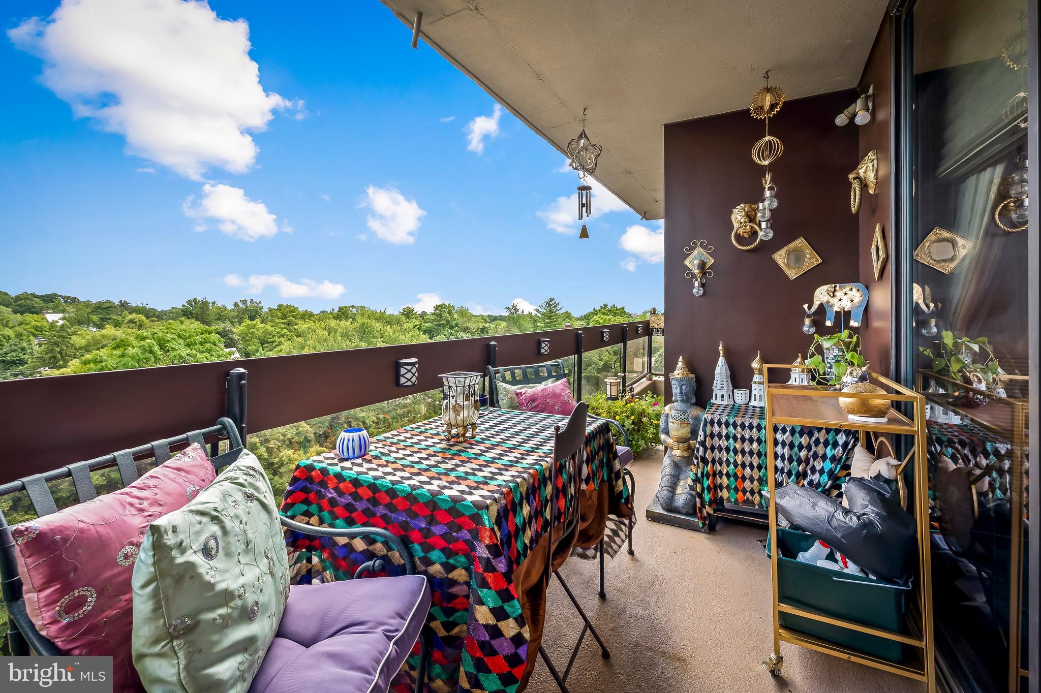 WINTHROP HOUSE - Residential