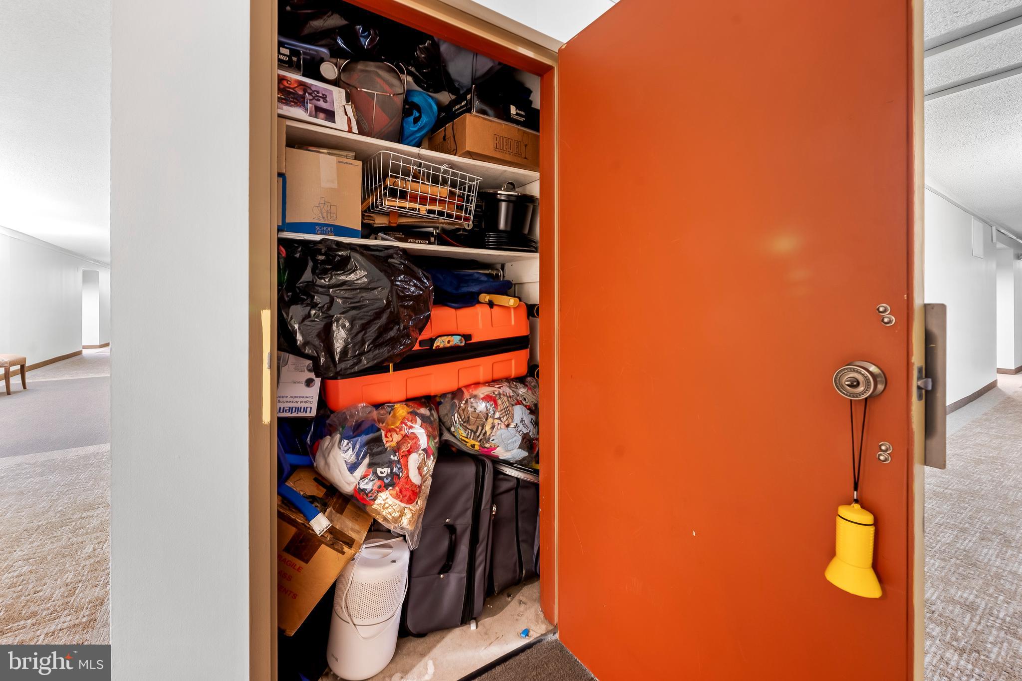 WINTHROP HOUSE - Residential